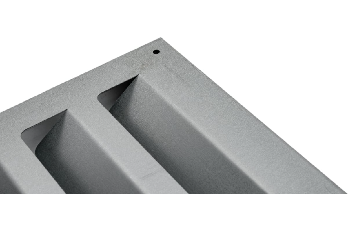 Изображение товара Решетка вентиляционная Шамрай RG0302001 200x300 мм оцинкованная сталь цвет серый