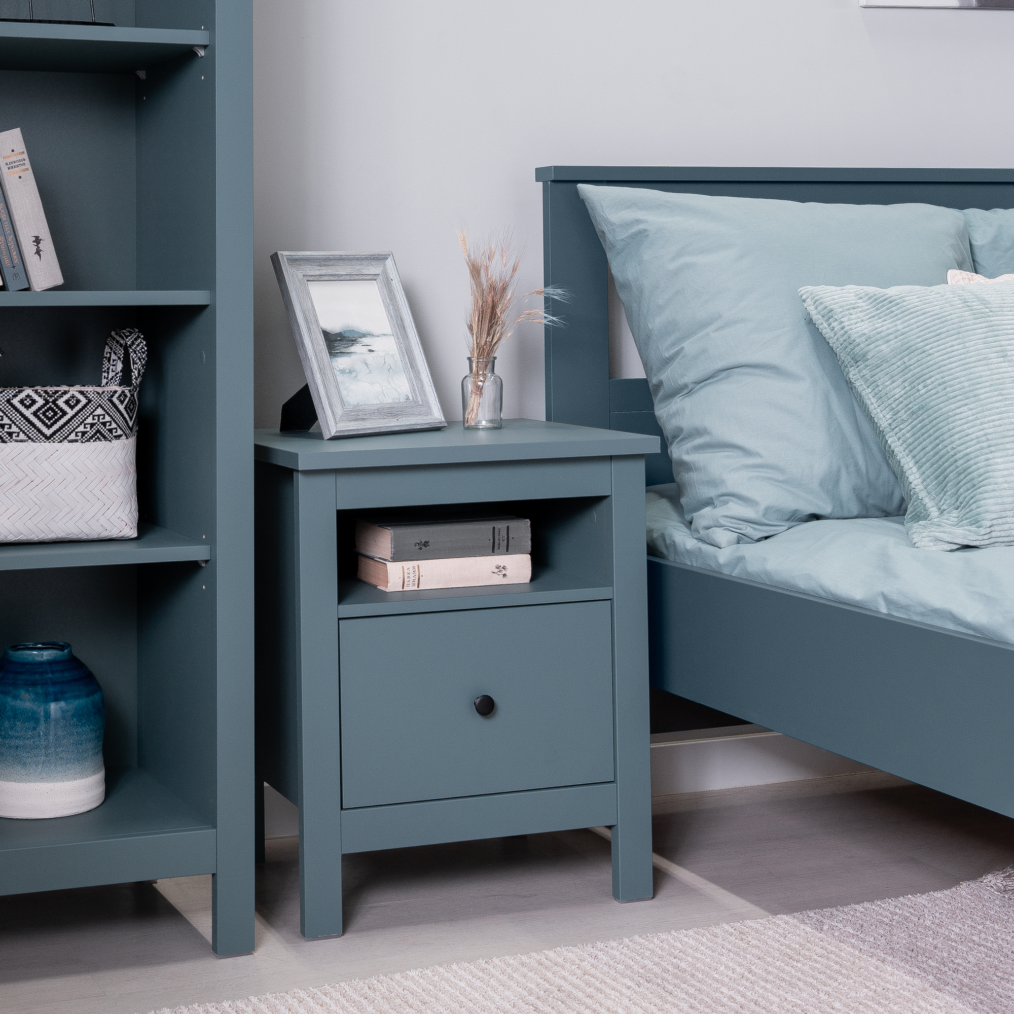 Изображение товара Тумба прикроватная Гуд Лакк 512x622x414 см 1 ящик ДСП цвет зеленый