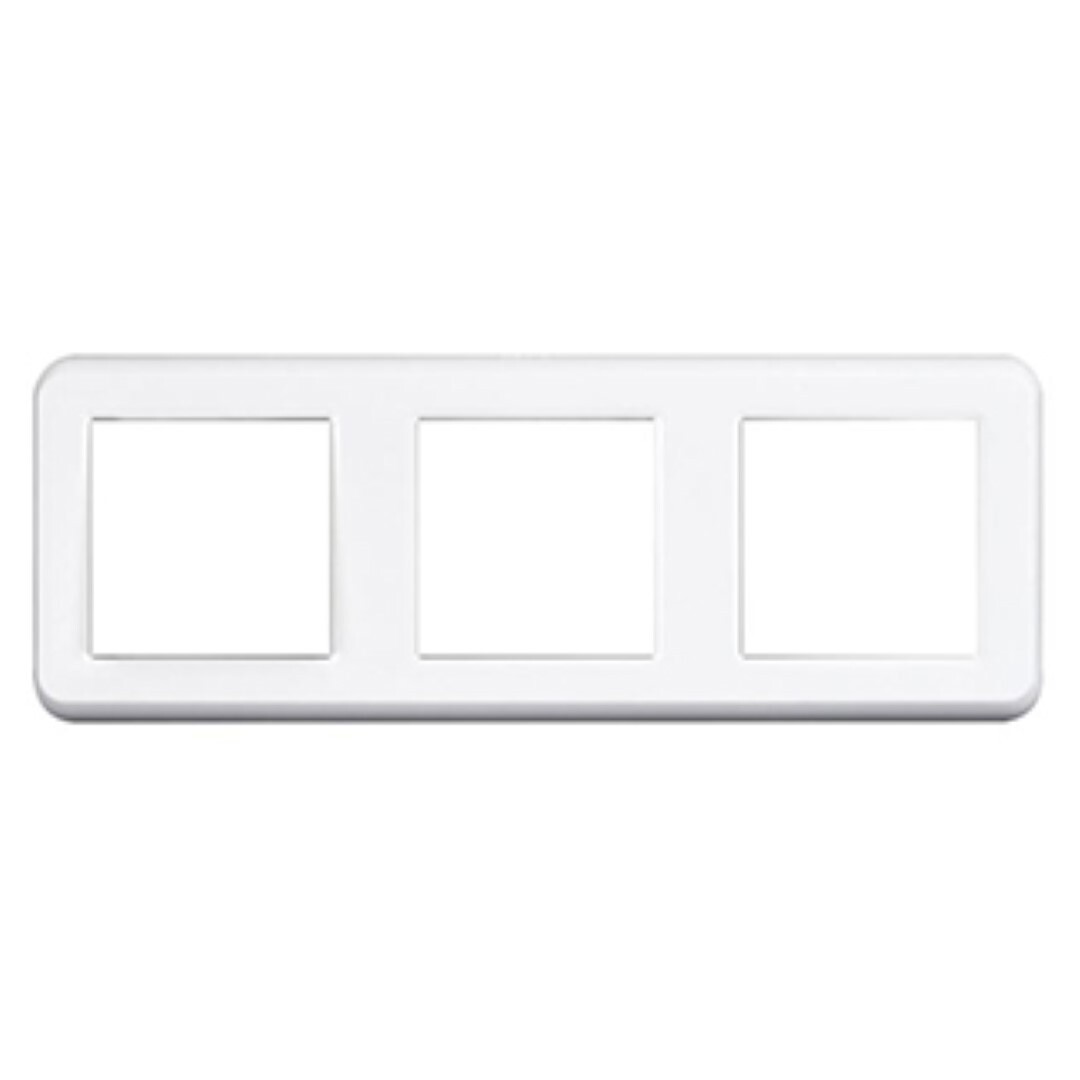 Изображение товара ARLIGHT FRM Versa PL 3-WH рамка 3 поста белая для розеток и выключателей