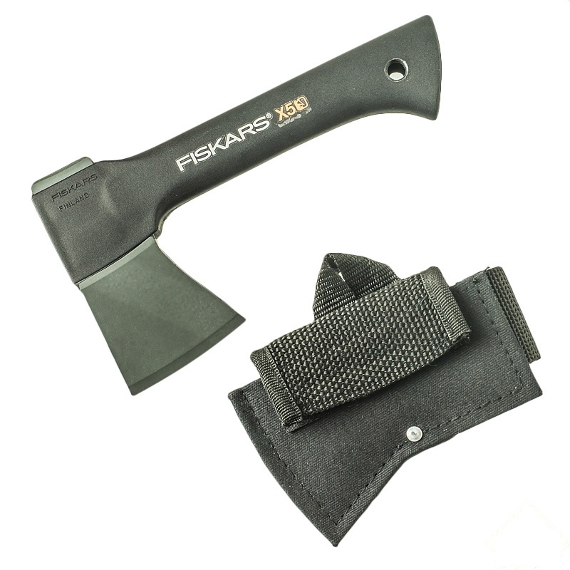 Изображение товара Топор туристический Fiskars  0.5 кг, пластиковая ручка, чехол на пояс