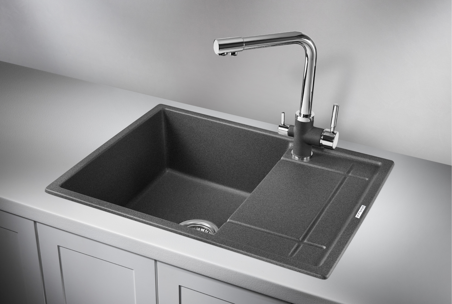Изображение товара Кухонная мойка GRANULA кварцевая оборачиваемая GR-6501 650x500 мм графит