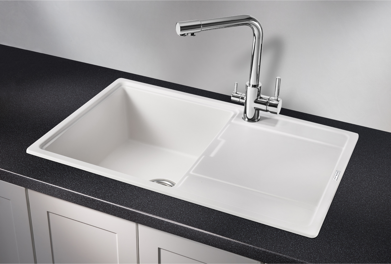 Изображение товара Мойка для кухни врезная Granula GR-7804 50x78 см с глубиной 20 см кварц матовая белая