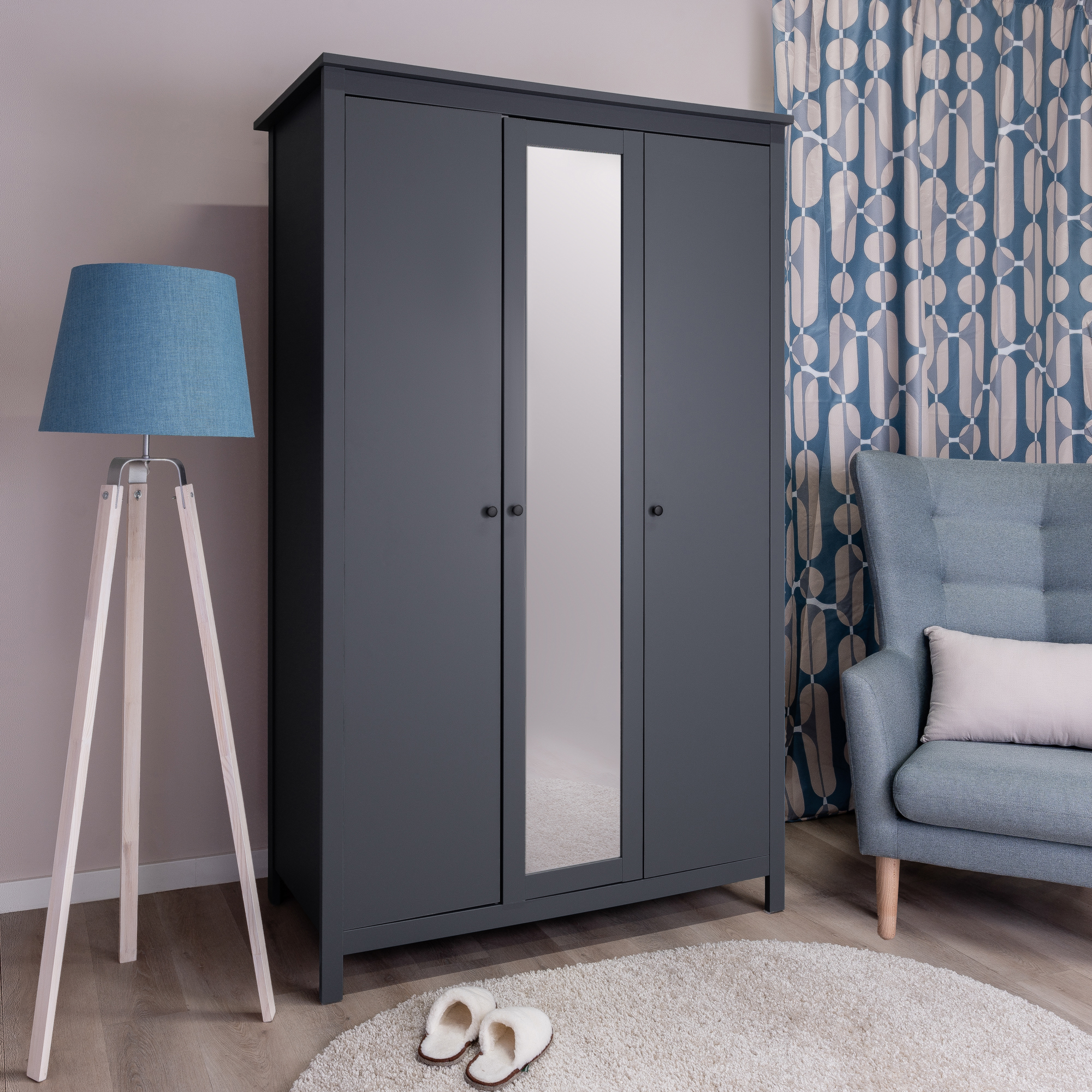 Изображение товара Трехдверный шкаф для одежды Гуд Лакк САГА 132x215.5x64.6 см серый с зеркалом