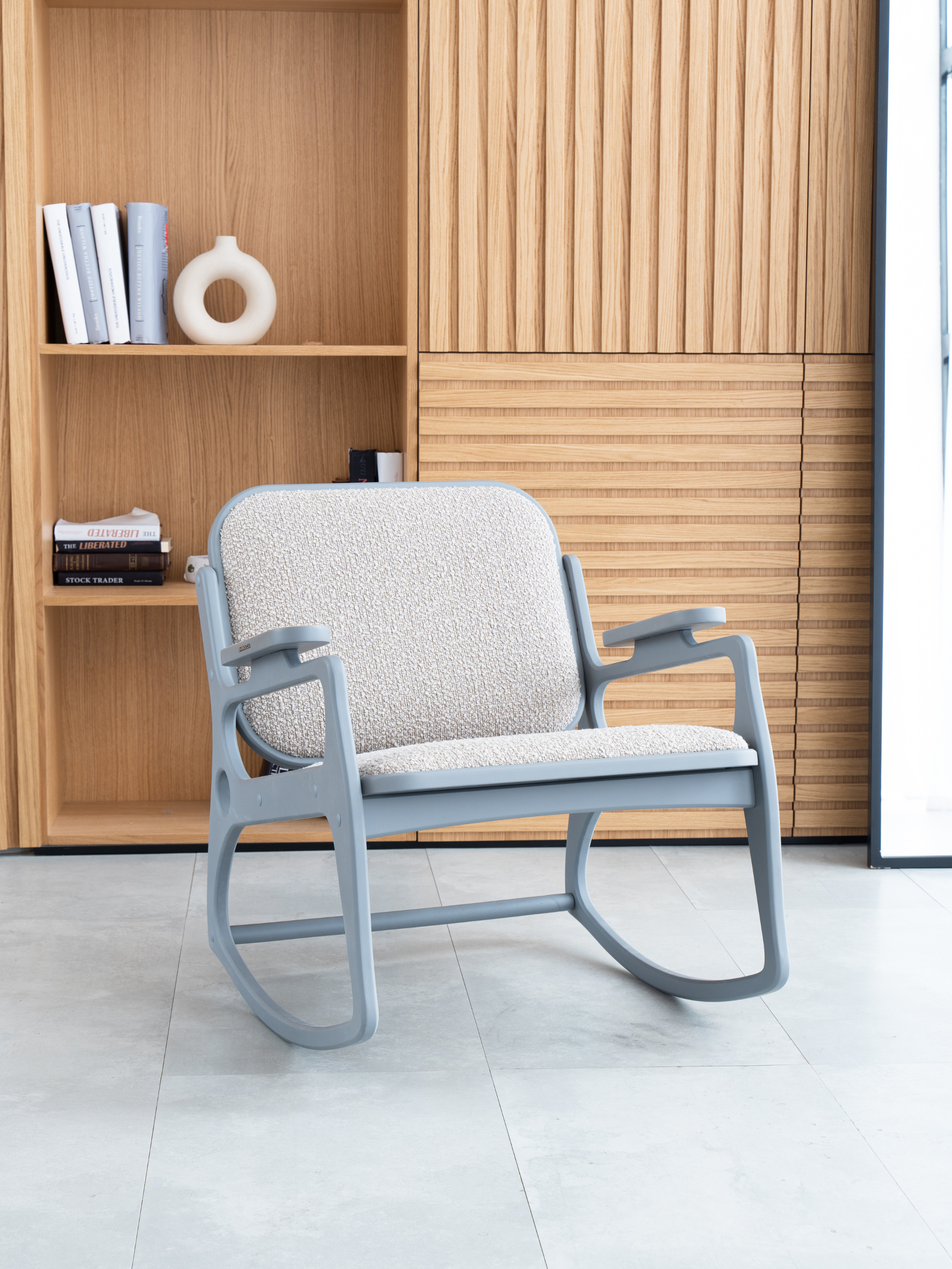 Изображение товара Кресло-качалка Shirocca Рокстул 65x72x70 см стильное и комфортное