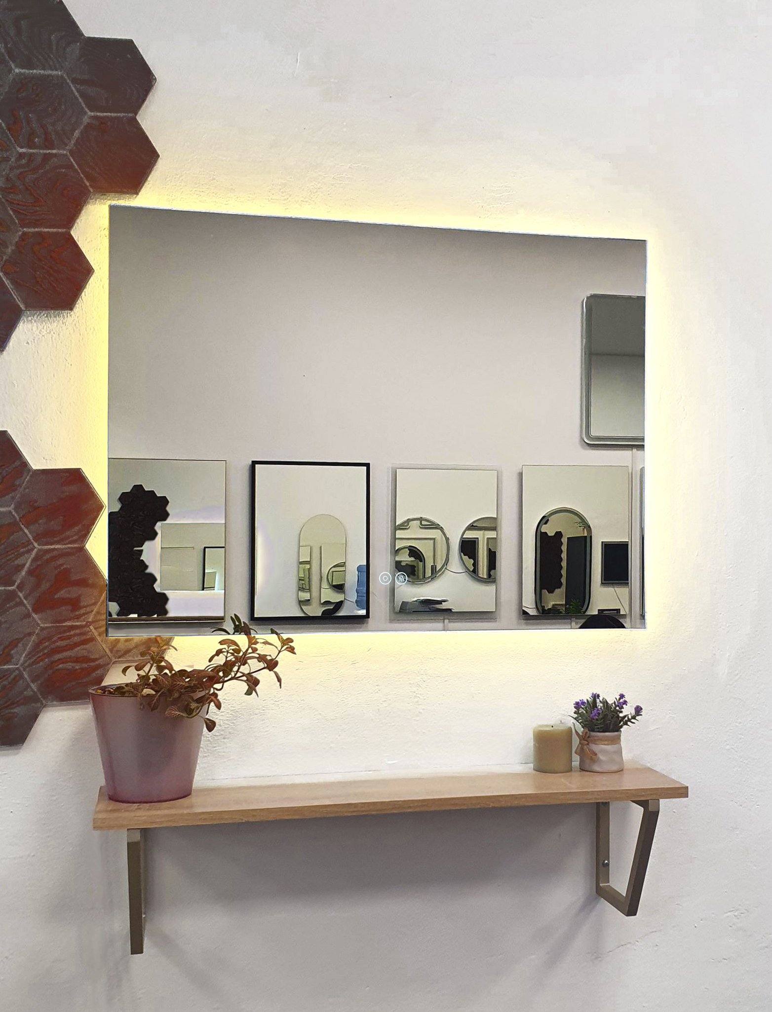 Изображение товара Зеркало ALFA MIRRORS Ek-86AVt с подсветкой 80x60 см