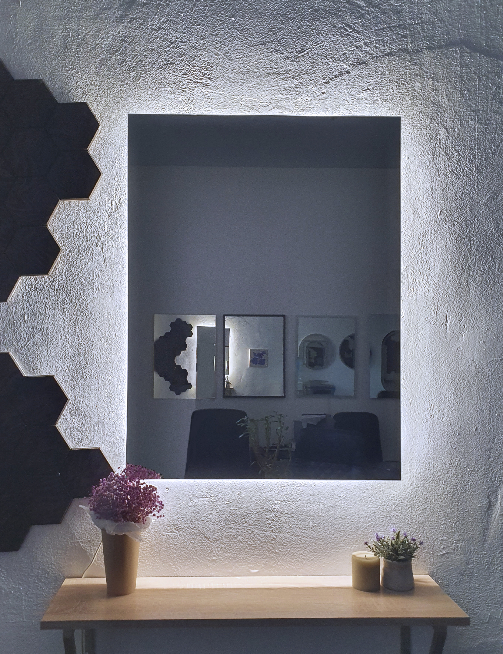 Изображение товара Зеркало с подсветкой Alfa Mirrors Ek-68VzVh 60x80 см влагостойкое с датчиком