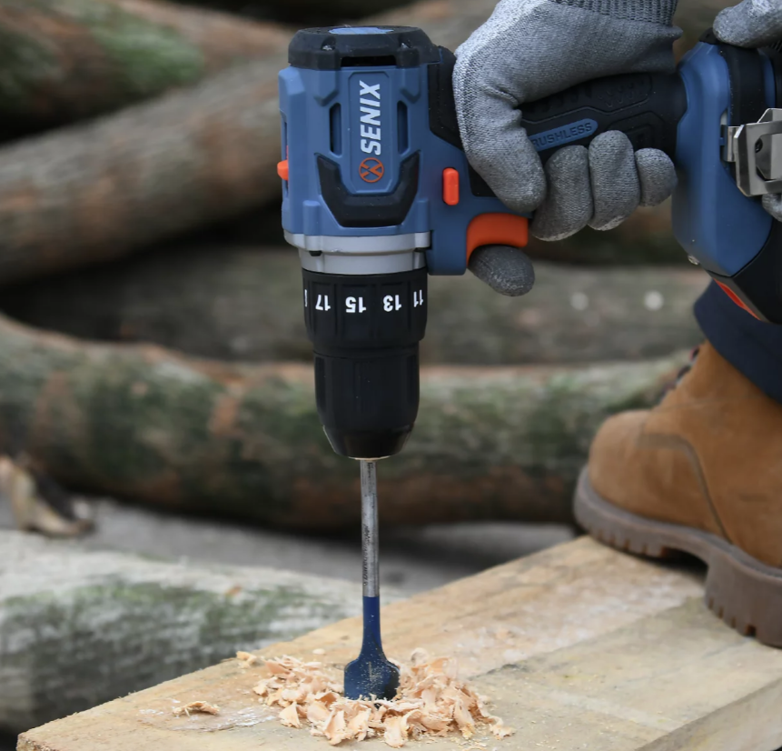 Изображение товара Аккумуляторная дрель-шуруповерт SENIX PDDX2-M2-EU НСК 20 В бесщеточный, с подсветкой