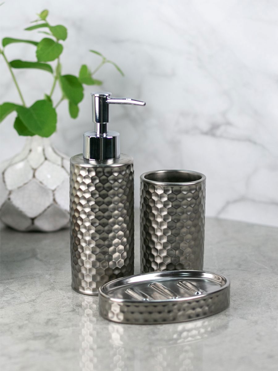 Изображение товара Комплект настольный Bath Plus Ferro SET3: дозатор для жидкого мыла, мыльница, стакан для зубных щеток Изображение товара Комплект настольный Bath Plus Ferro SET3: дозатор для жидкого мыла, мыльница, стакан для зубных щеток