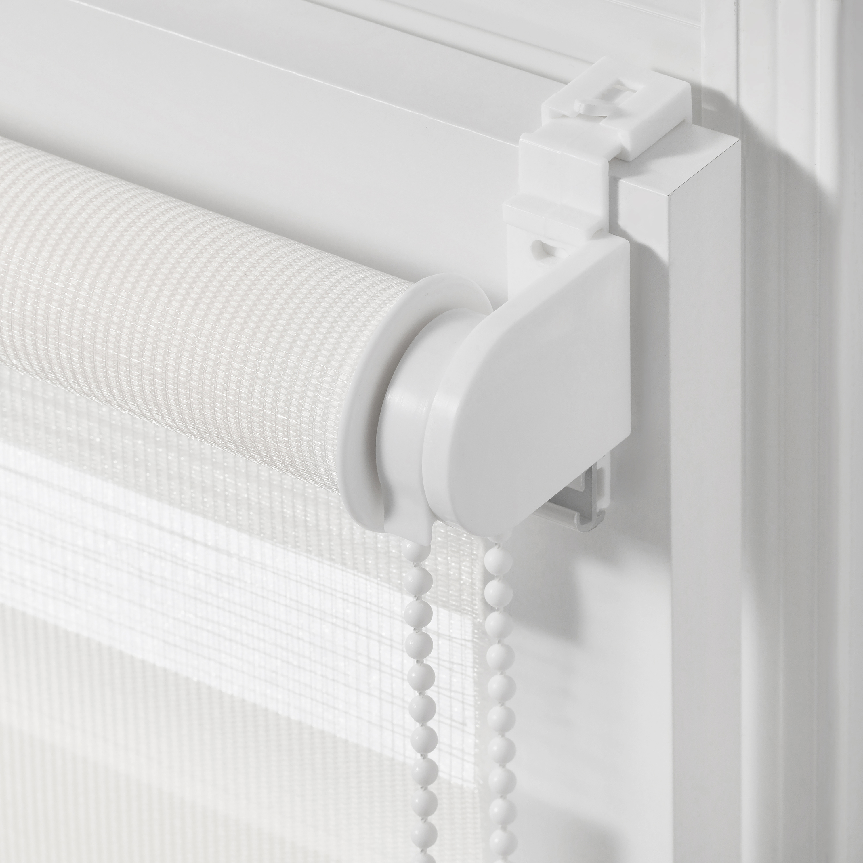 Штора рулонная день-ночь Inspire Peter 40x160 см белая White 0 - 3