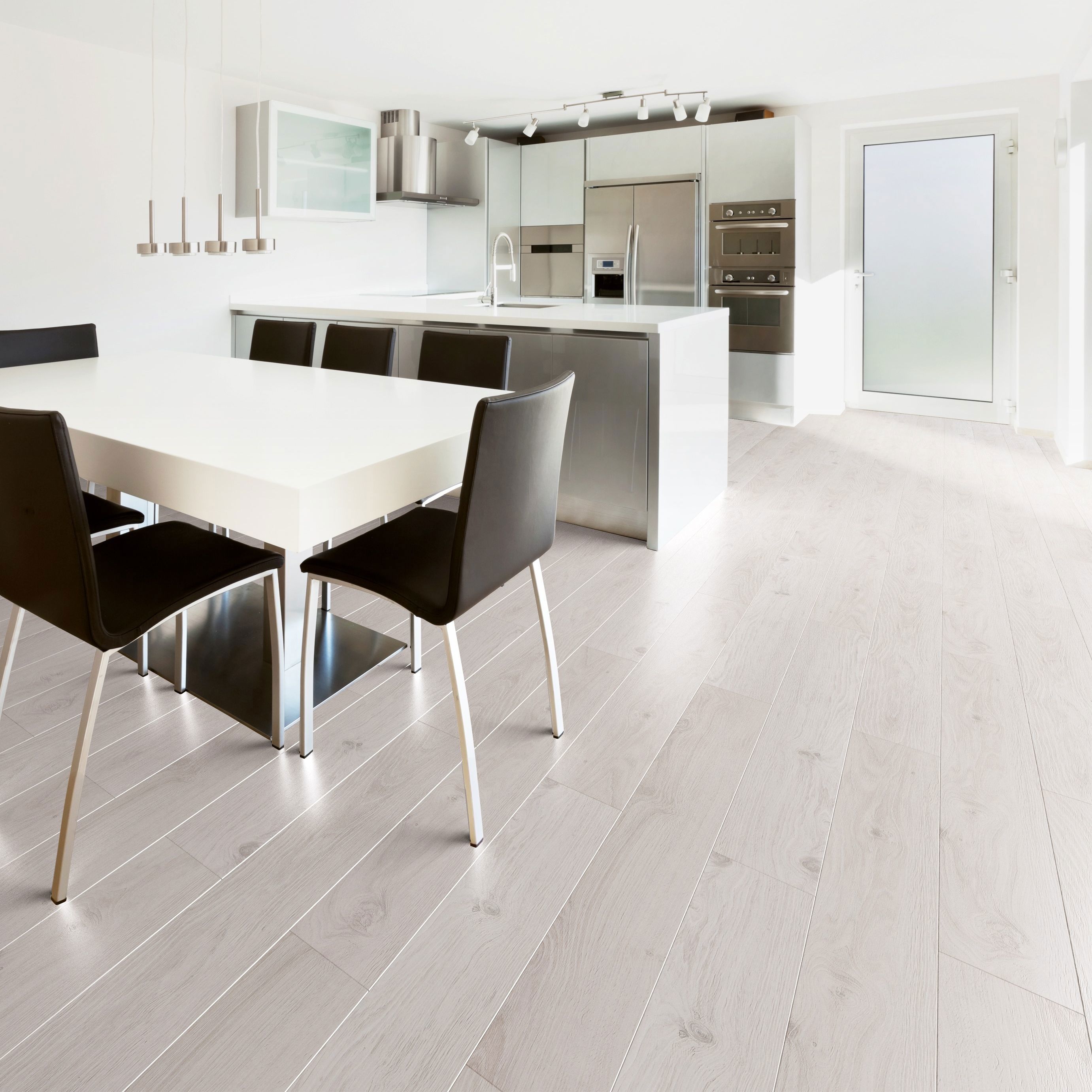 Изображение товара Ламинат Гамбург Classen Impression 4V влагостойкий 33 класс 10 мм 1.624 м²