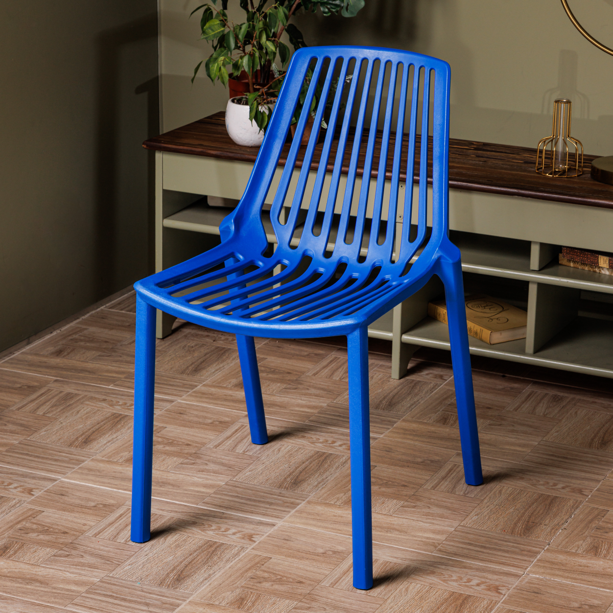 Изображение товара Стул Royal Family Nico 56x45x80 см полипропилен синий 8 шт