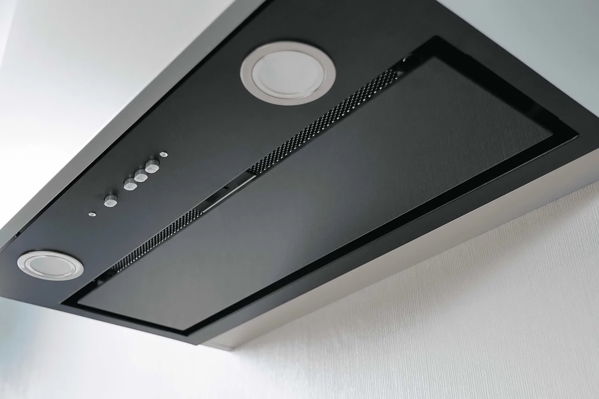 Изображение товара Встраиваемая вытяжка Elikor Cube 60П-1000 59.8 см черный для кухни