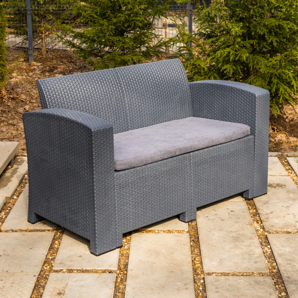 Изображение товара Диван садовый двухместный LANA LUX графит 129х64х76 см