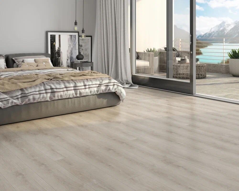 Изображение товара Кварц-виниловая плитка Royce Enjoy Дуб Лауфен 42 класс, 3.5 мм, 2.16 м², Россия