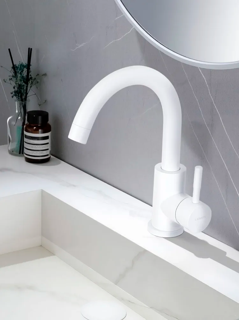 Изображение товара Смеситель для раковины Lemen LA1060W однорычажный цвет белый