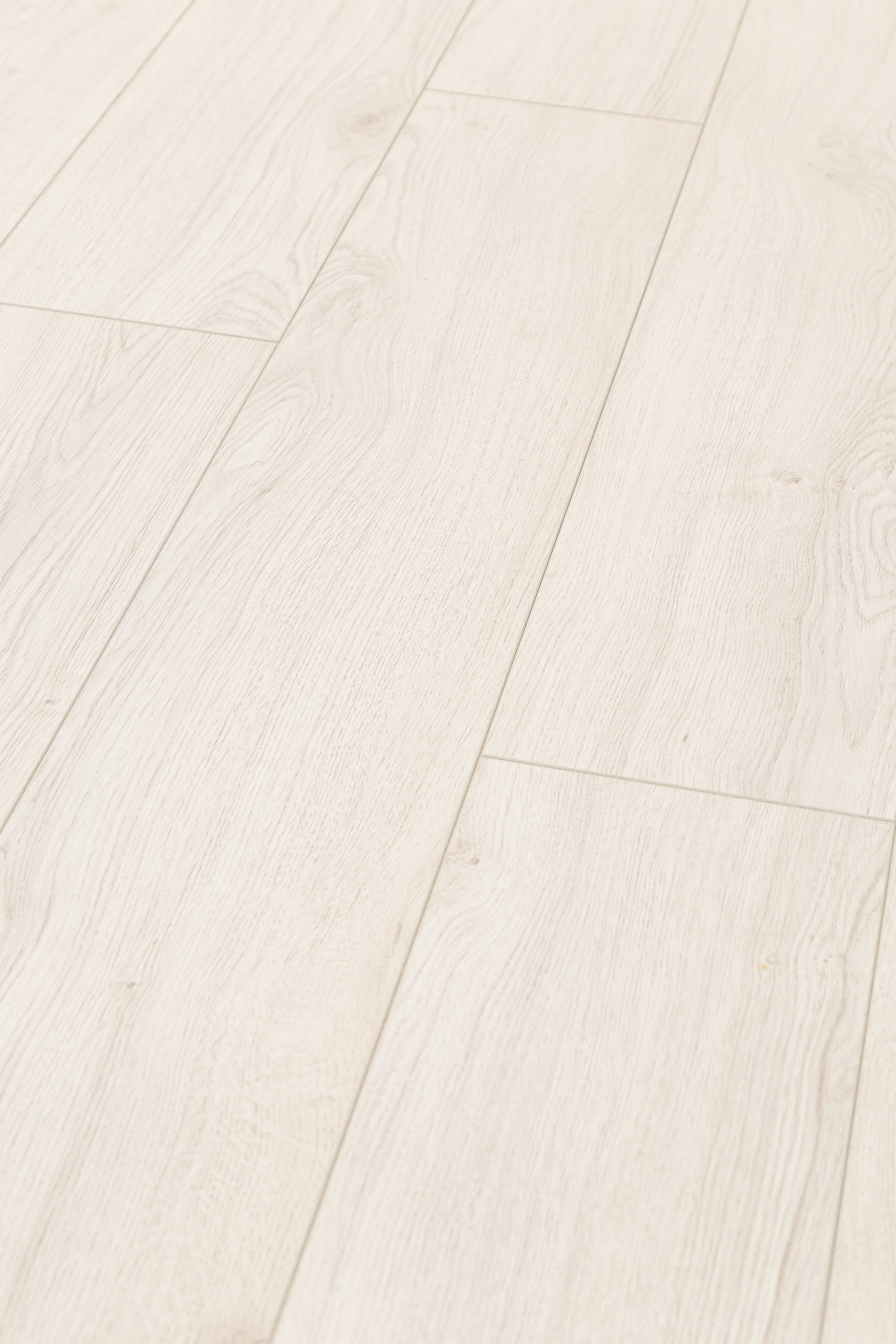 Изображение товара Ламинат Egger Classic Дуб Азгил Белый 10 мм 33 класс фаска 4 стороны влагостойкий Россия