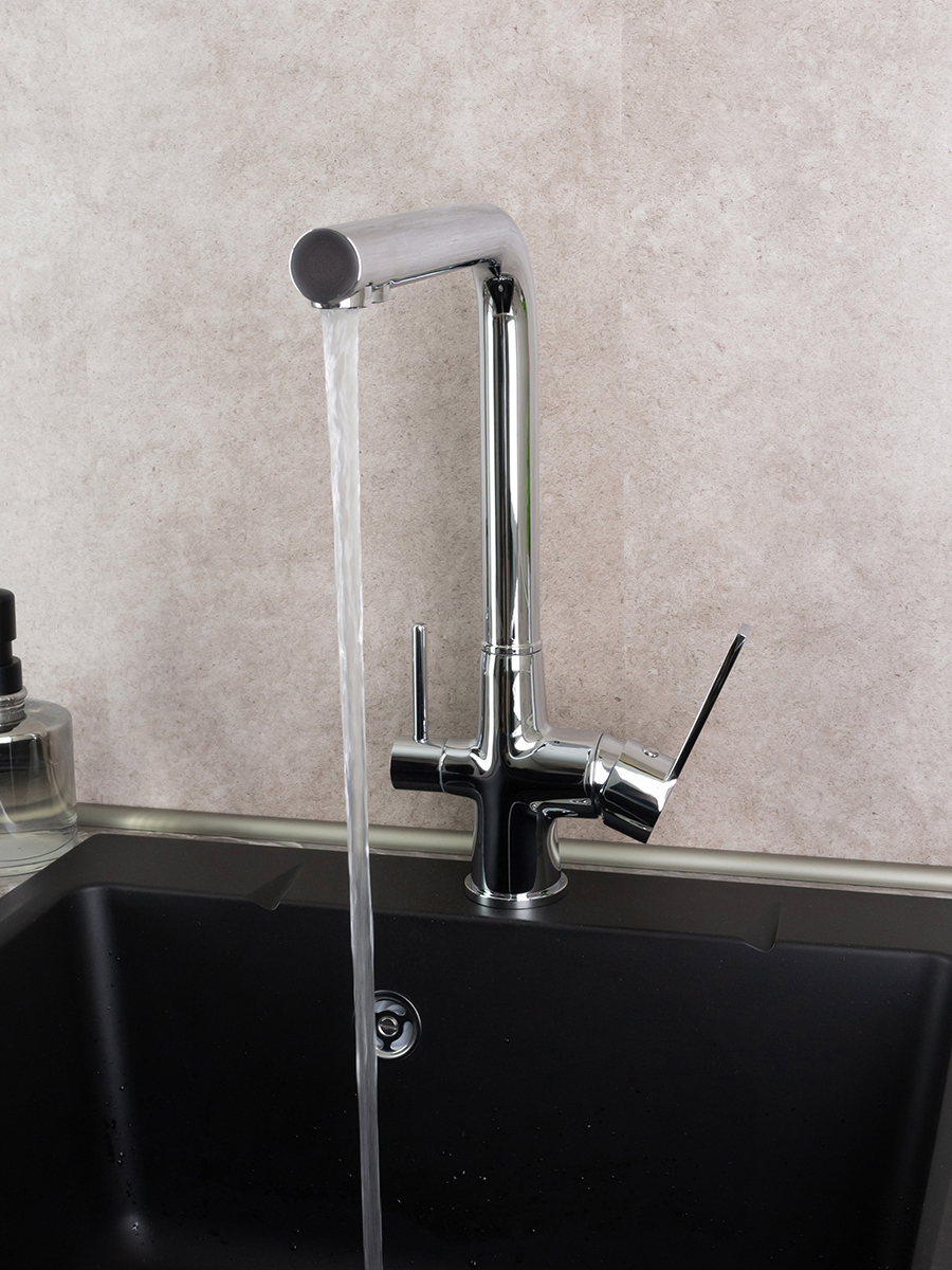 Изображение товара Смеситель для кухни Baumark BM2373 поворотный излив 29.5 см цвет хром