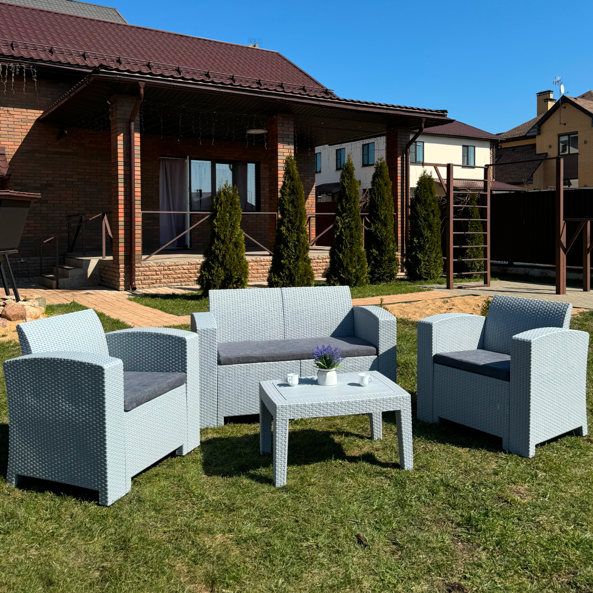 Изображение товара Набор садовой мебели Royal Family Lana Lux S с подушками светло-серый 4 предмета