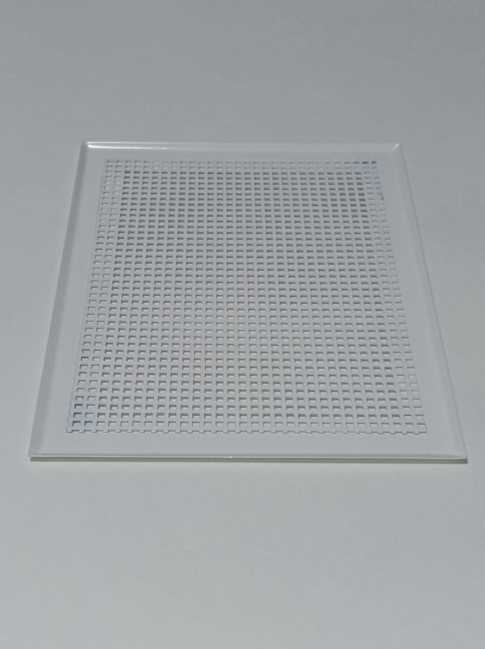 Изображение товара Решетка вентиляционная Шамрай VR00240M01 240x180 мм магнитное крепление