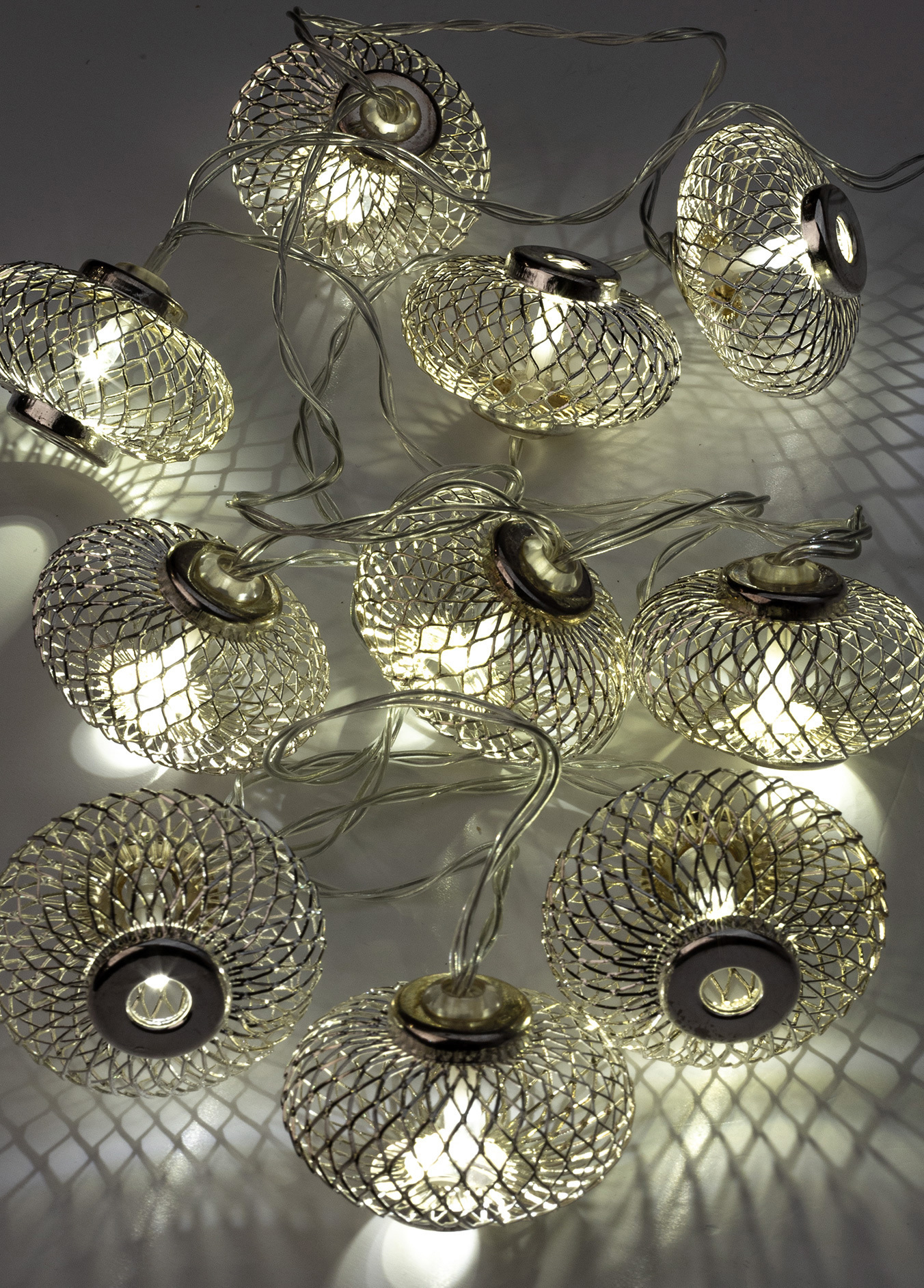 Изображение товара Электрогирлянда Космос 89-9-120 2,1 м 10 ламп разноцветная 8 режимов внутри и снаружи