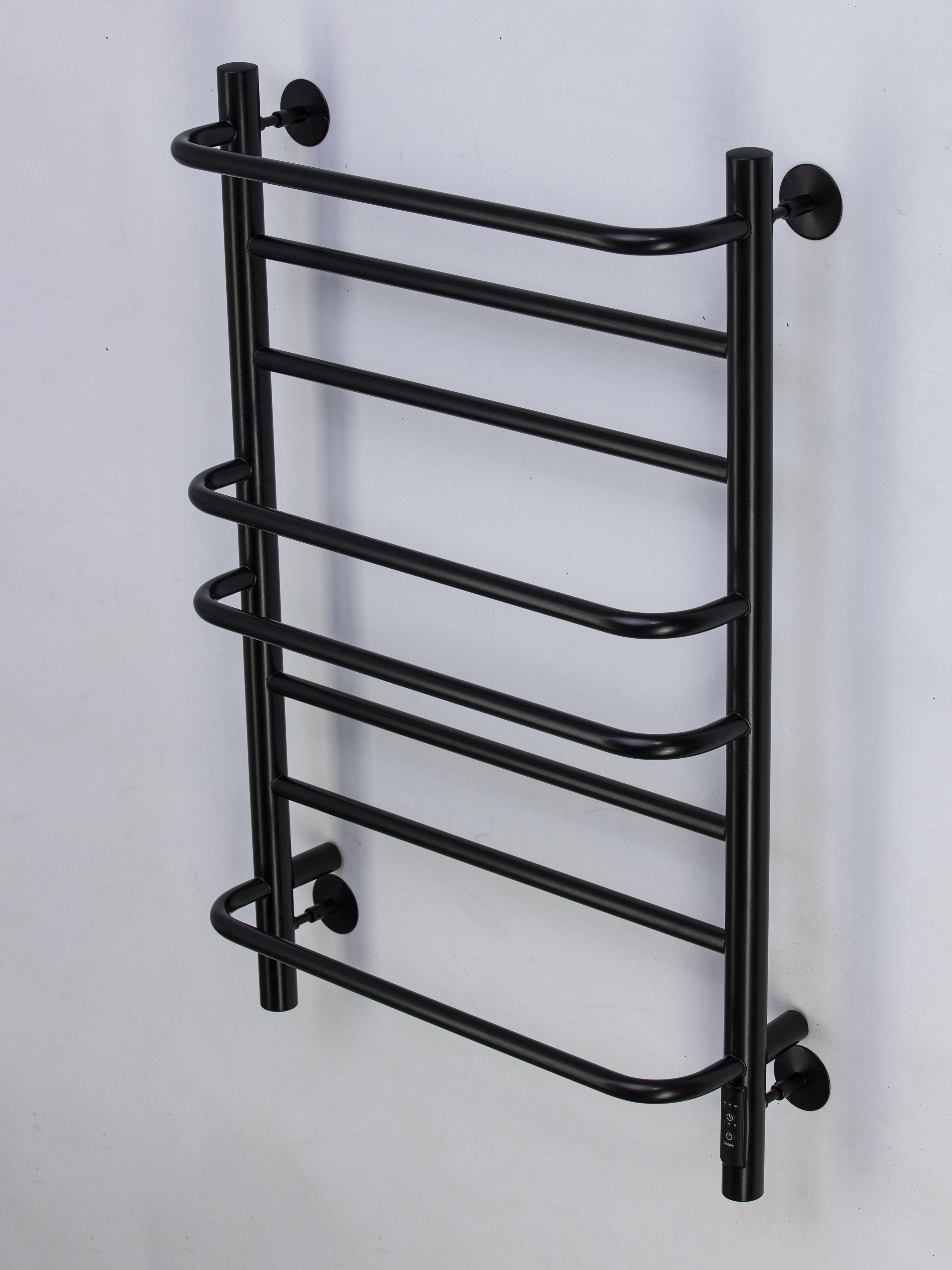 Изображение товара Полотенцесушитель электрический Comfysan Puro EC-8 500x800 мм 335 Вт с терморегулятором лесенка цвет черный