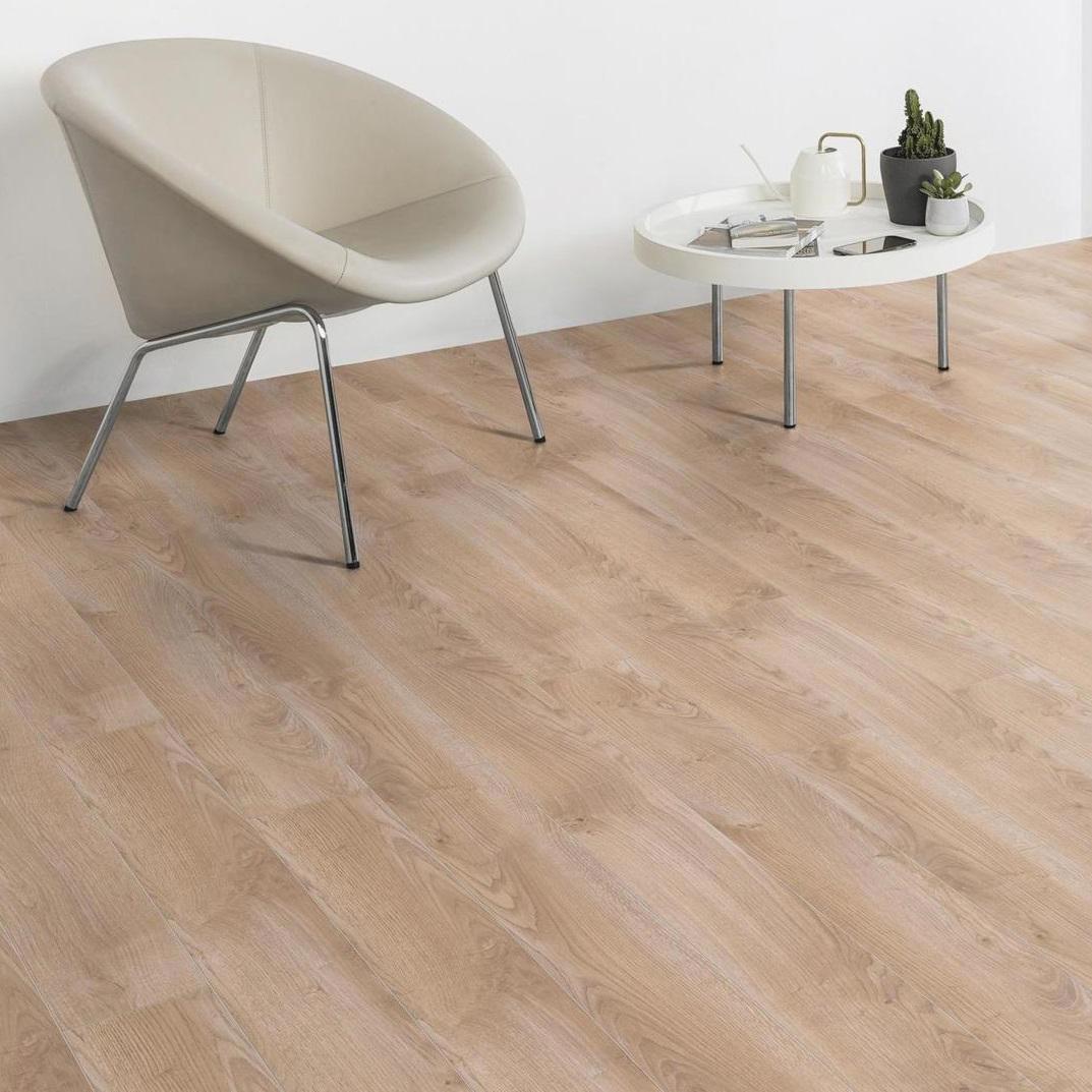 Изображение товара Ламинат Kaindl Дуб Аменю 33 класс влагостойкий с фаской 8 мм 2.2 м²