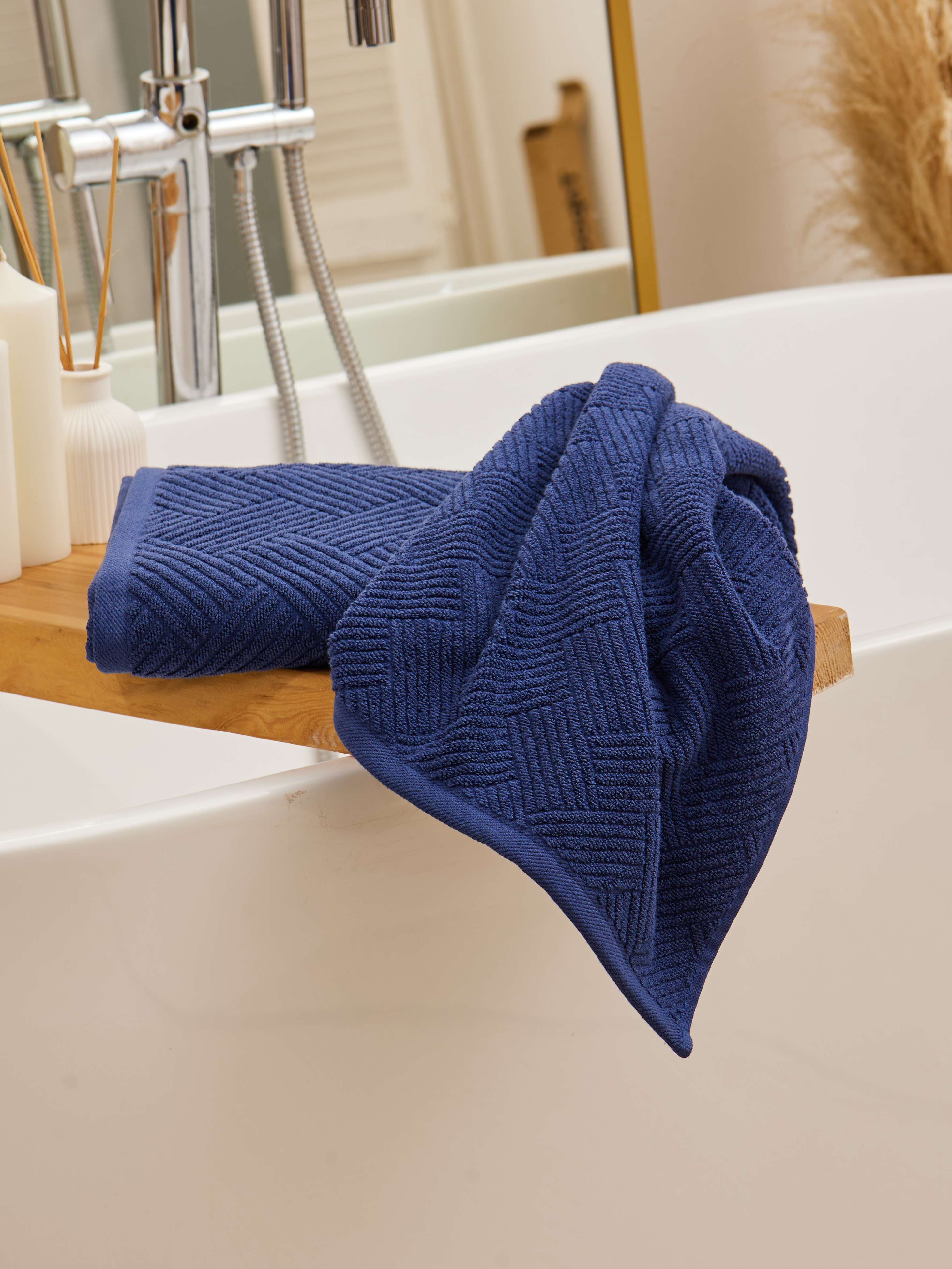 Изображение товара Полотенце TAC VENTURA для ванной 70x140 см синий махровое плотное