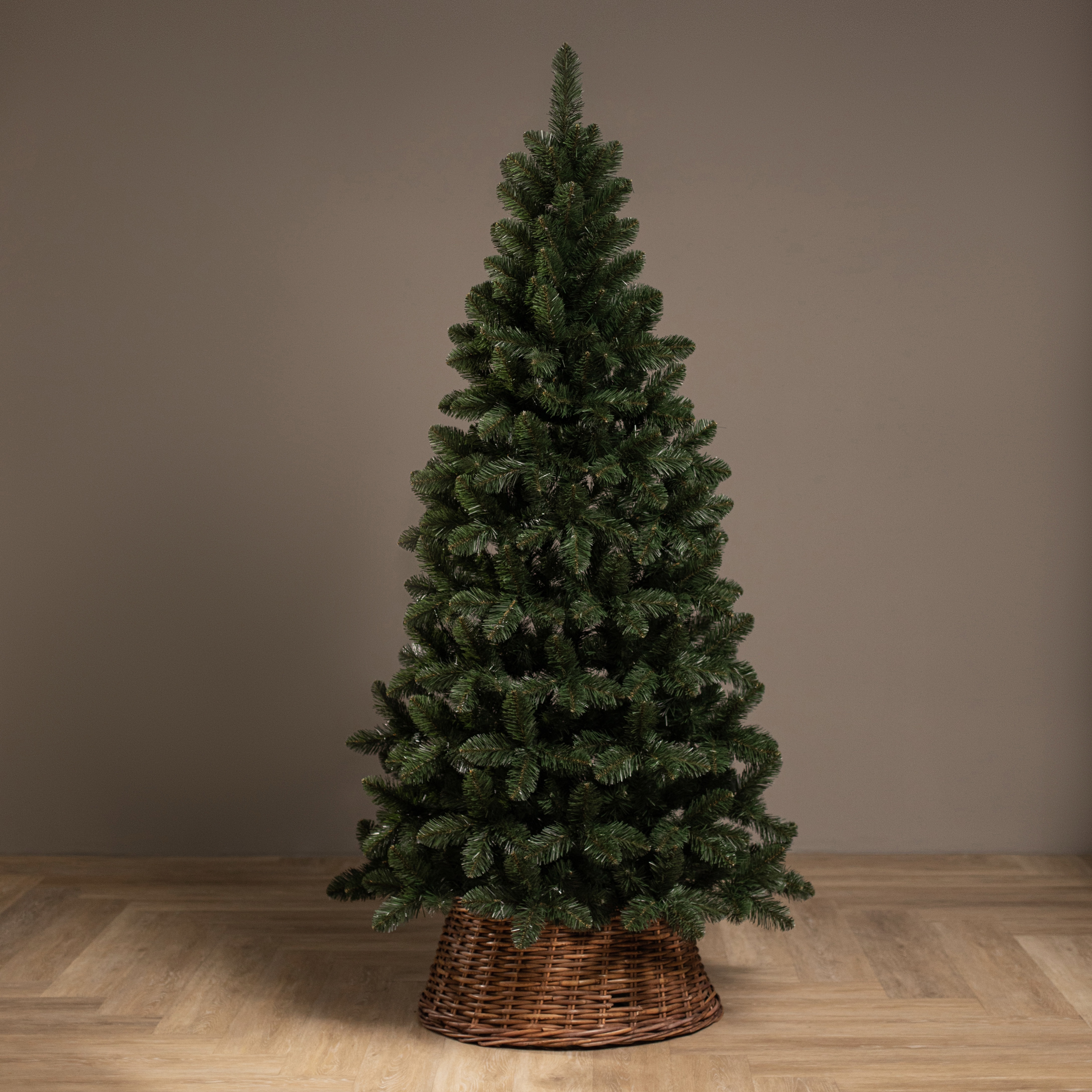 Изображение товара Ель новогодняя искусственная Max Christmas ЕНИК-18 180 см заснеженная