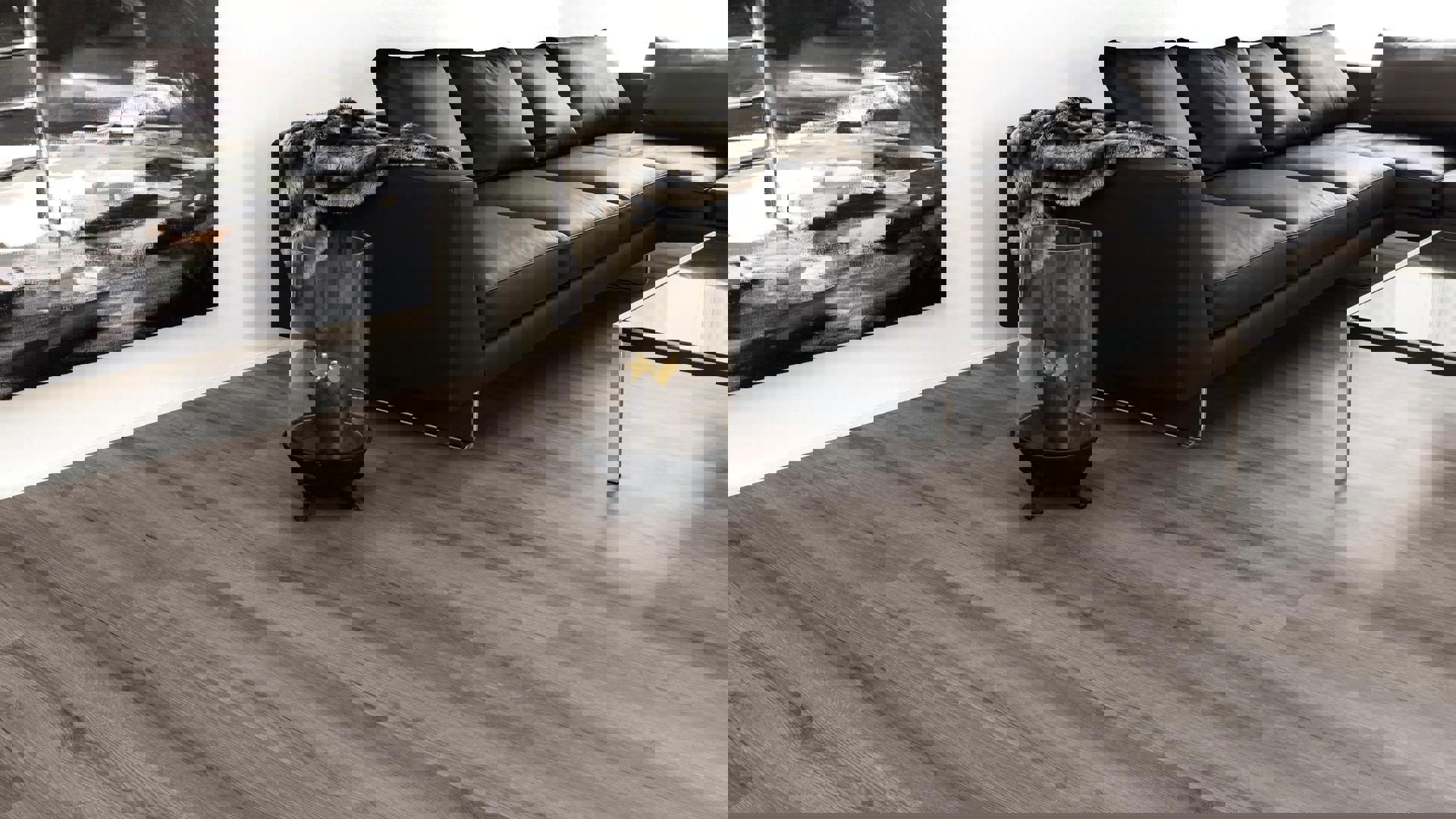 Изображение товара Ламинат Master floor Aqualine Av Oak Evoke Crack 33 класс толщина 8 мм с фаской 2.40 м², цена за упаковку