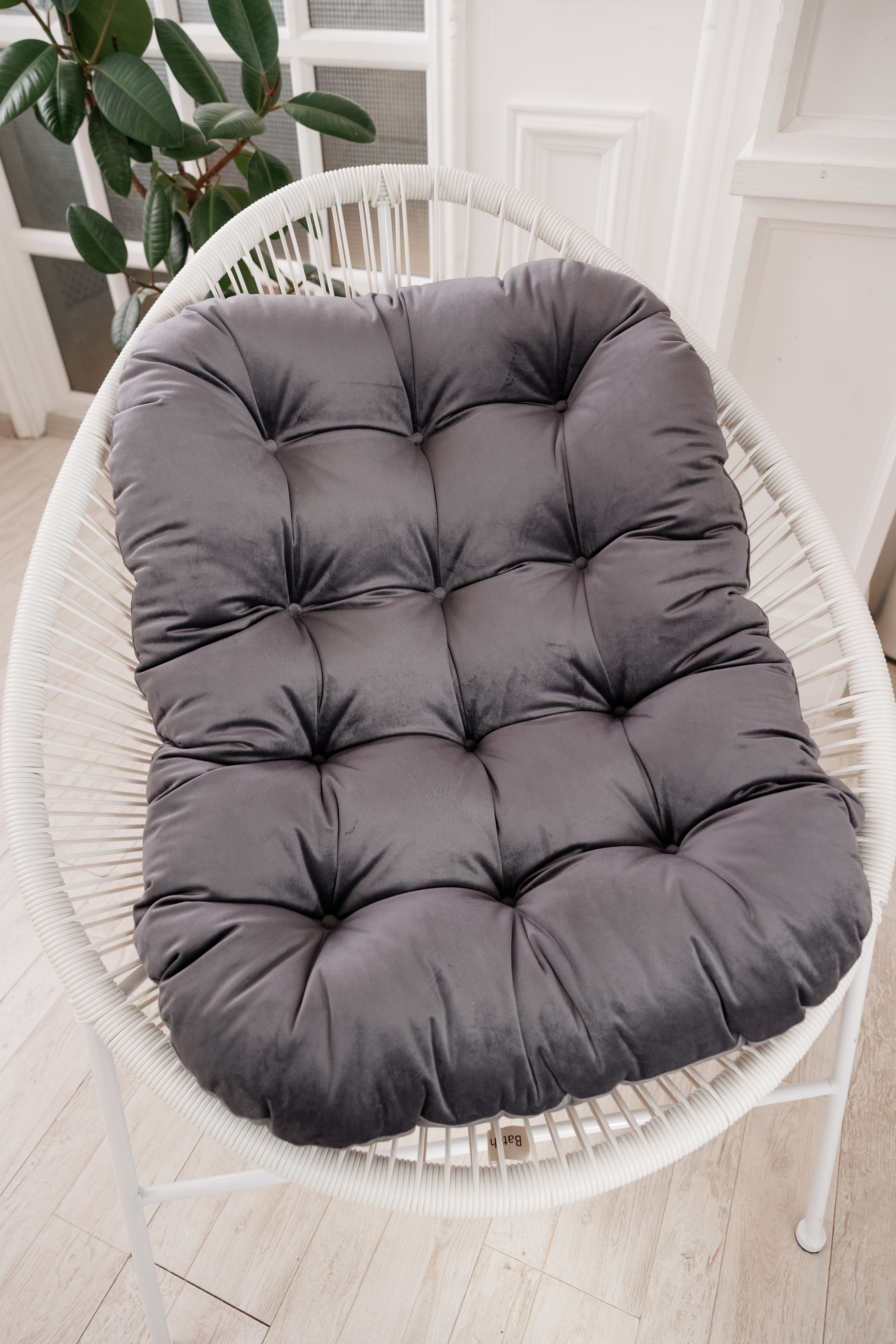 Изображение товара Подушка для кресла Alberica из велюра, 60х80 см, серый