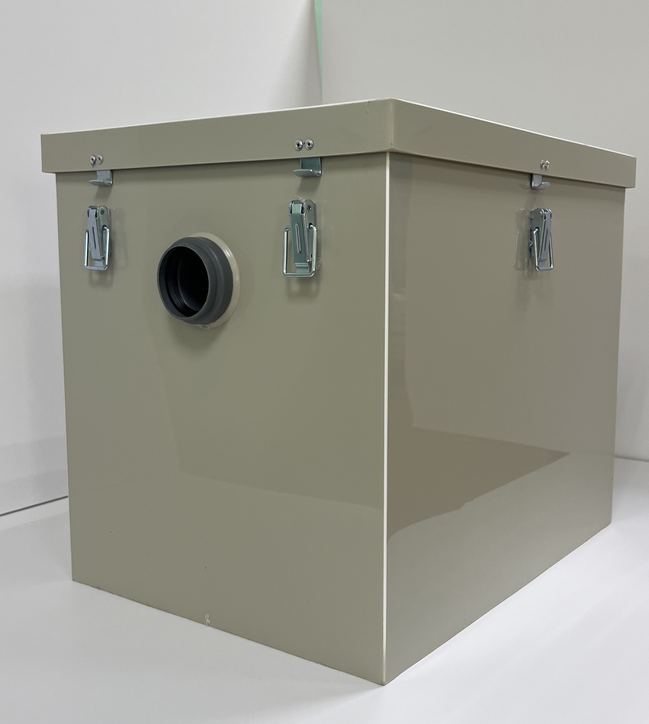 Изображение товара Пескоуловитель под мойку Экочист ОВ -0.5 -30 компактный и надежный