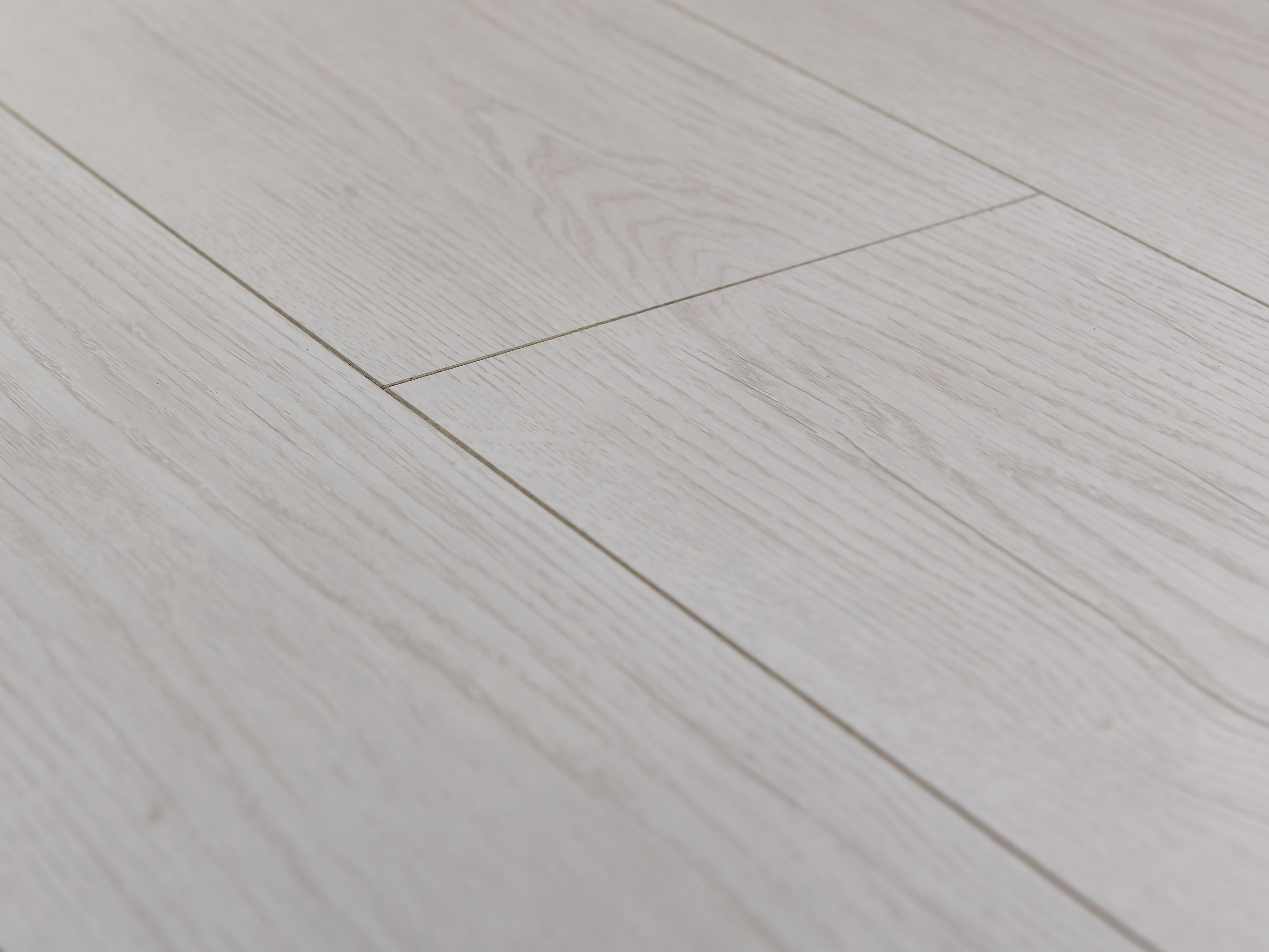 Изображение товара Ламинат Kronparket Дуб Белиз 33 класс толщина 8 мм с фаской 1.952 м² цена за упаковку