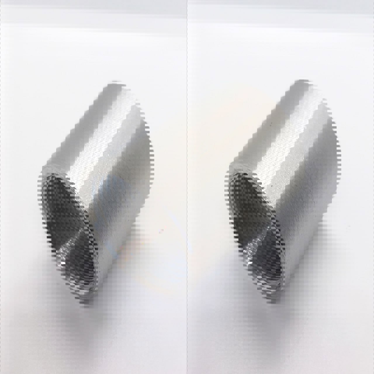 Изображение товара Муфта для труб из нержавеющей стали 1 1/2"x1 1/2" для холодного водоснабжения