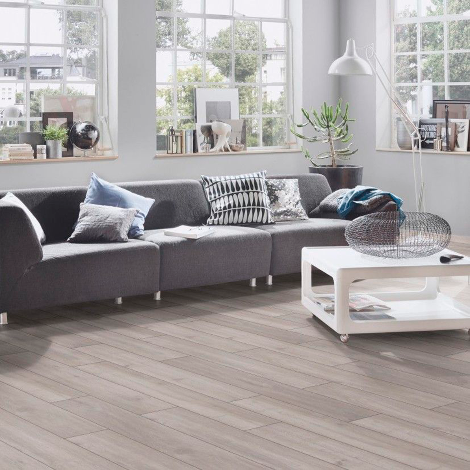 Изображение товара Ламинат KRONOSPAN Super Natural Classic Дуб Рокфорд 8 мм 2.22 м² фаска 4 класс 33