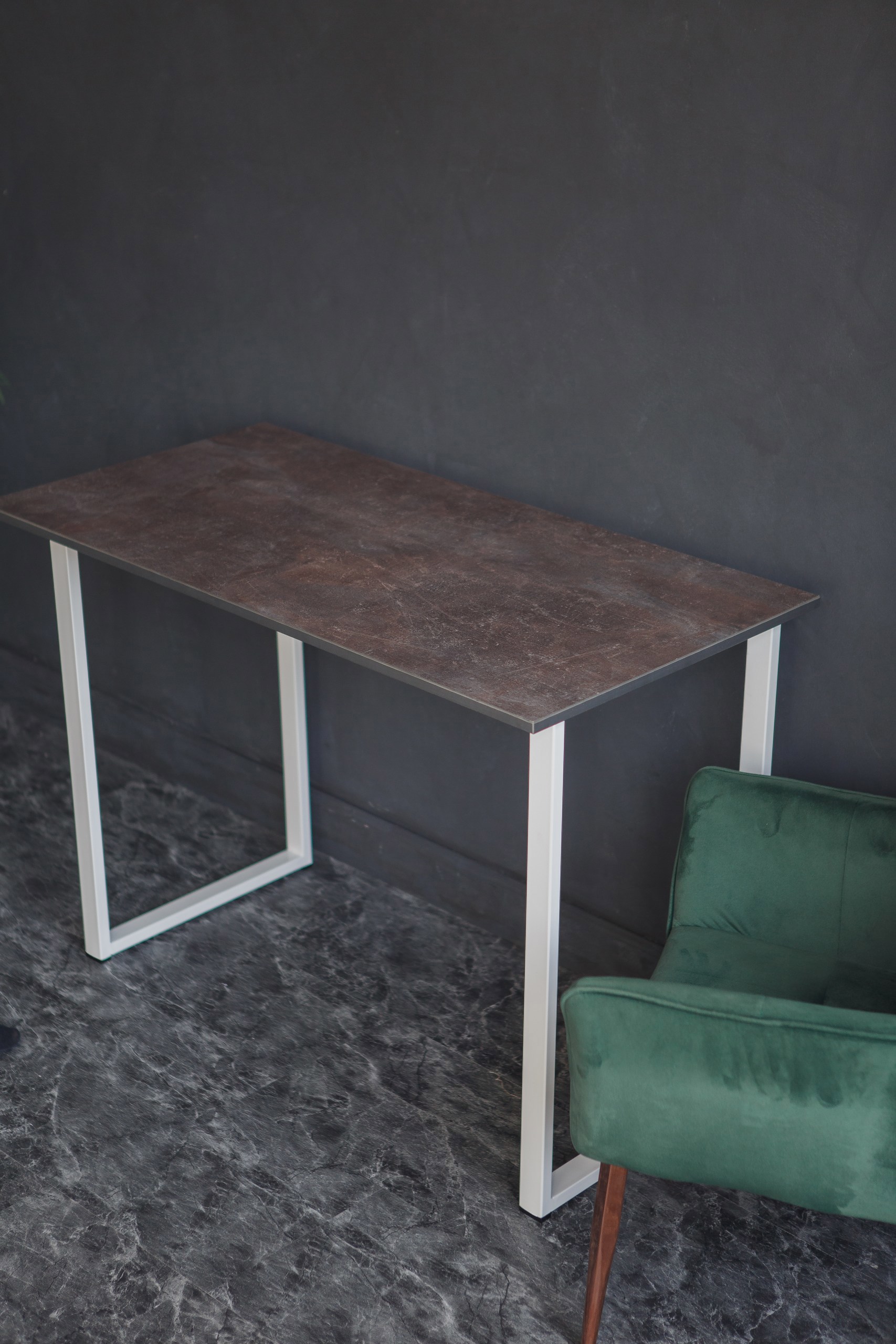 Изображение товара Стол прямоугольный Diko loft 110x55 см лдсп цвет ателье темный