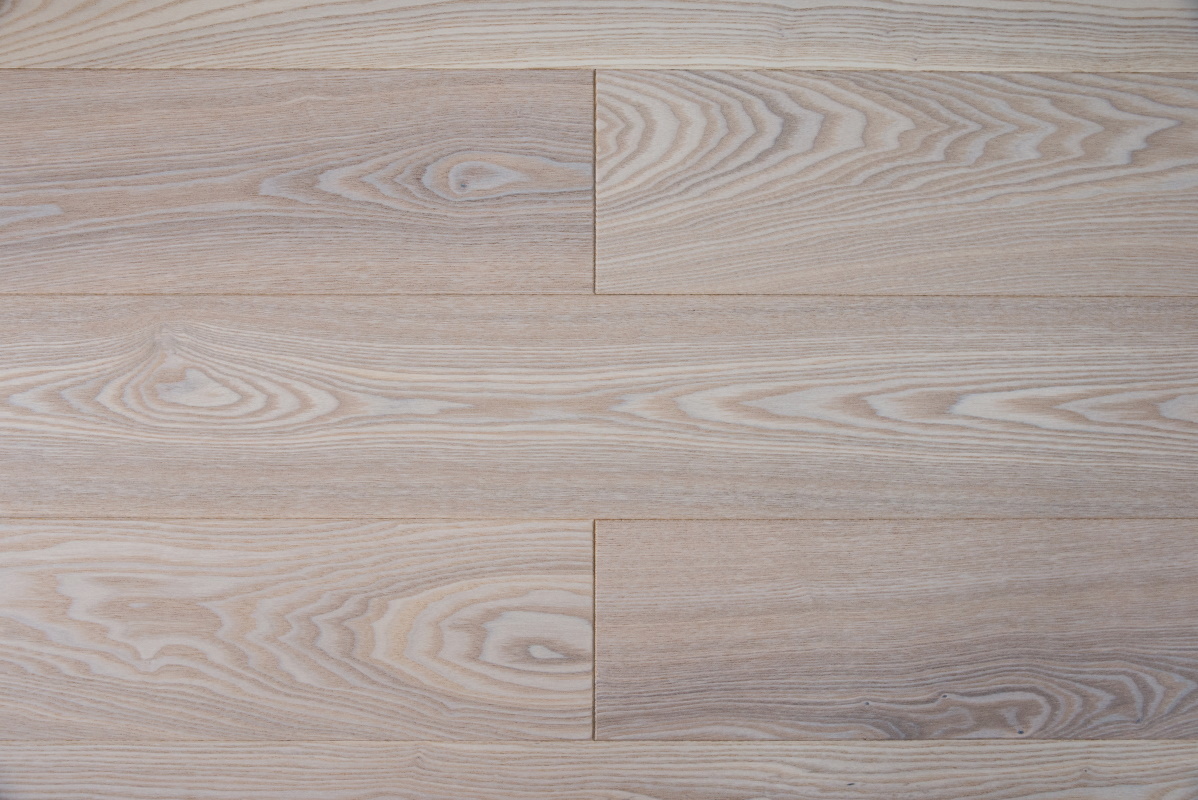 Изображение товара Паркетная доска Tenfor Lotus ясень 14 мм с браш текстурой и матовым лаком