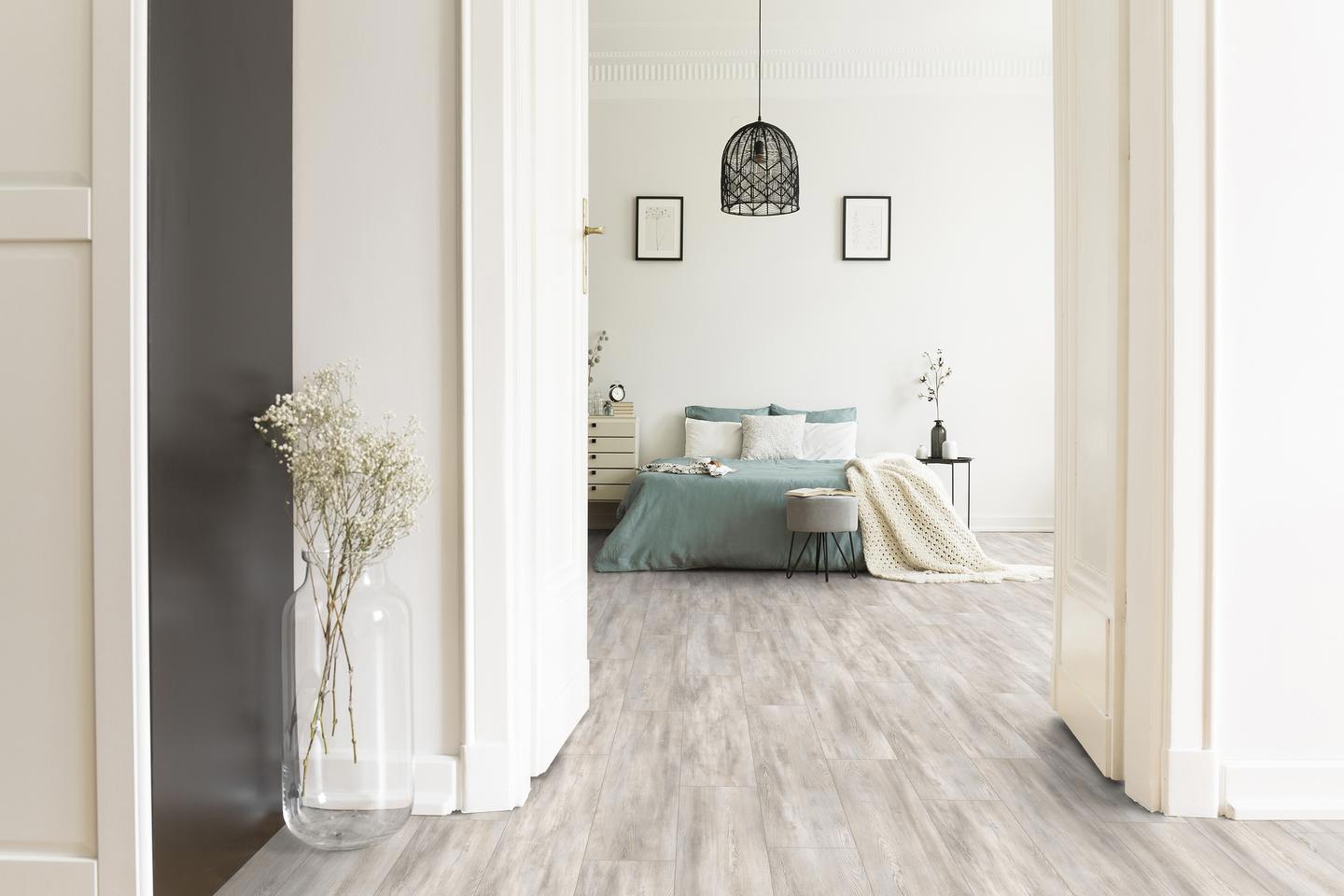 Изображение товара Ламинат Master floor Wide At Pine Rotara 32 класс, толщина 8 мм, фаска 4 стороны, австрийское качес