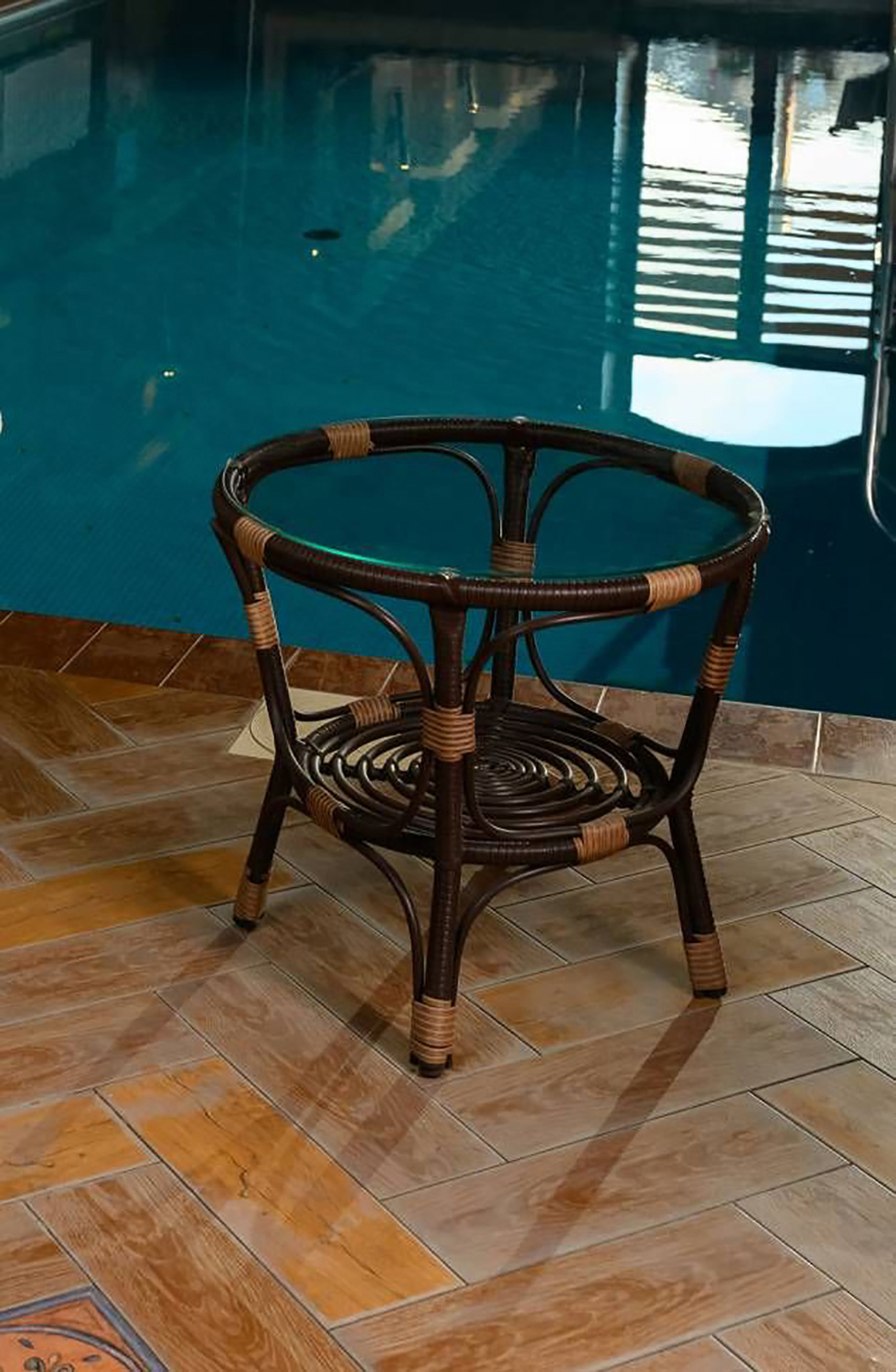 Изображение товара Кофейный круглый столик Bigarden 59.5x59.5x55 см коричневый для сада и веранды