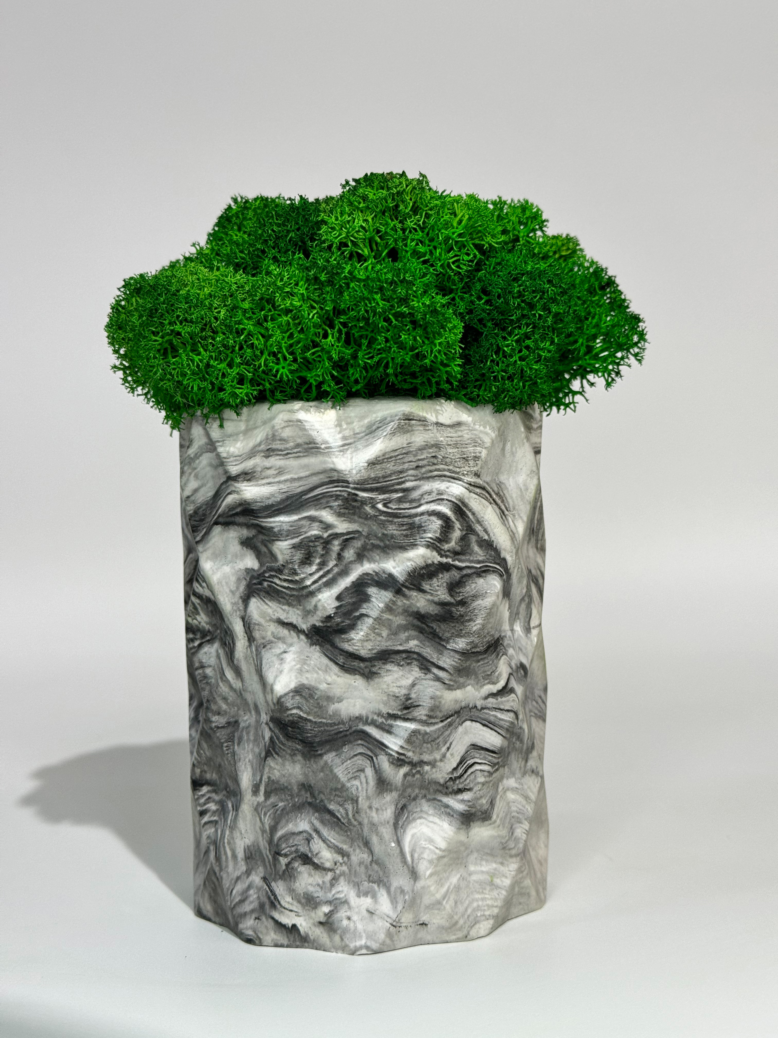 Изображение товара Кашпо FLORAL Ромб мраморный - гипсовое, 17×10 см дизайн Изображение товара Кашпо FLORAL Ромб мраморный - гипсовое, 17×10 см дизайн