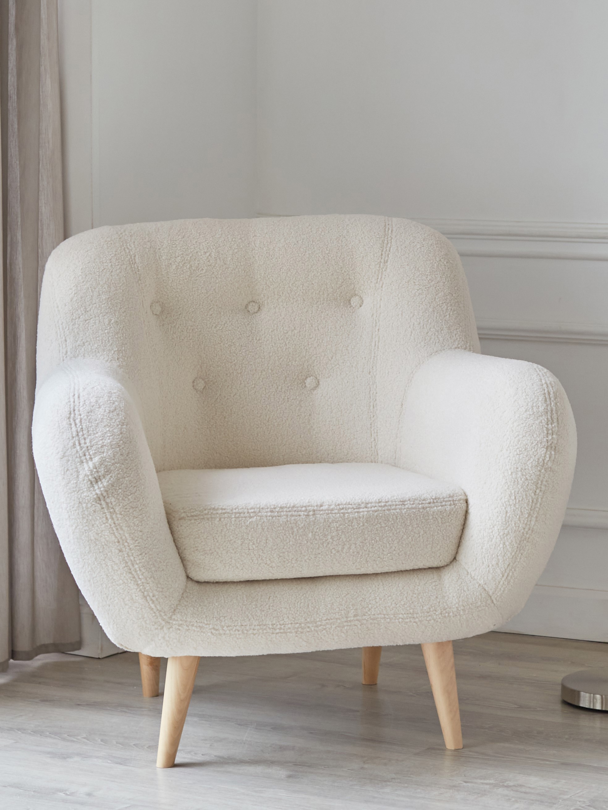 Изображение товара Кресло Диван не мебель Элефант 75x90x85 см искусственный мех цвет белый