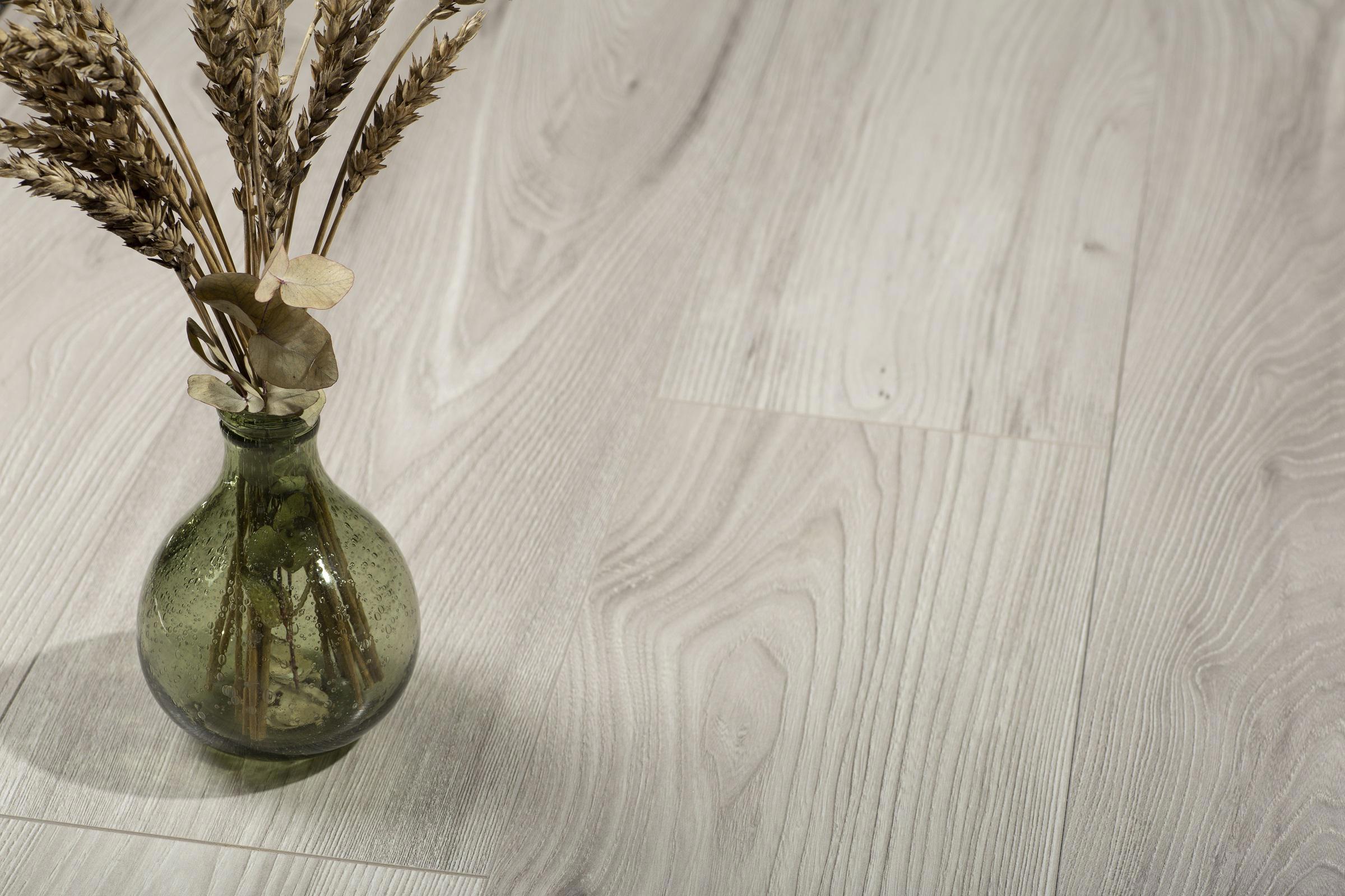 Изображение товара Ламинат Laufer Husky 32 класс толщина 8 мм с фаской 2.40 м²