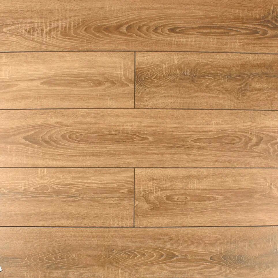 Изображение товара Ламинат Woodstyle Дуб Рутини 33 класс 10 мм с фаской