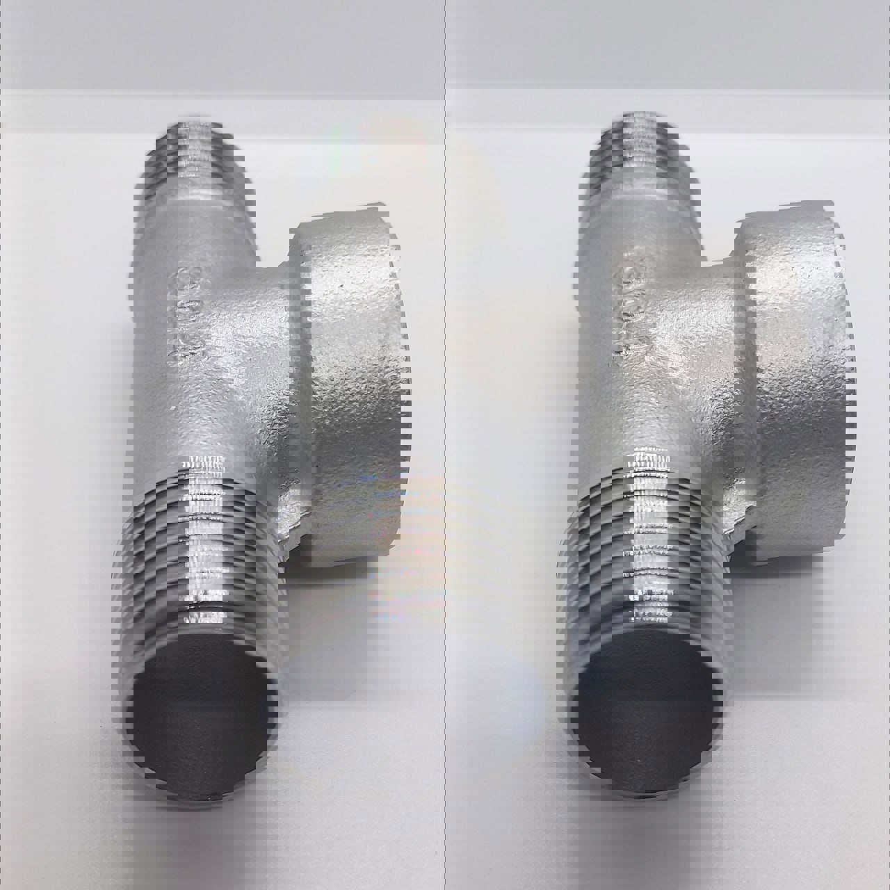 Изображение товара Тройник из нержавеющей стали 1x1x1 НР для систем холодного водоснабжения