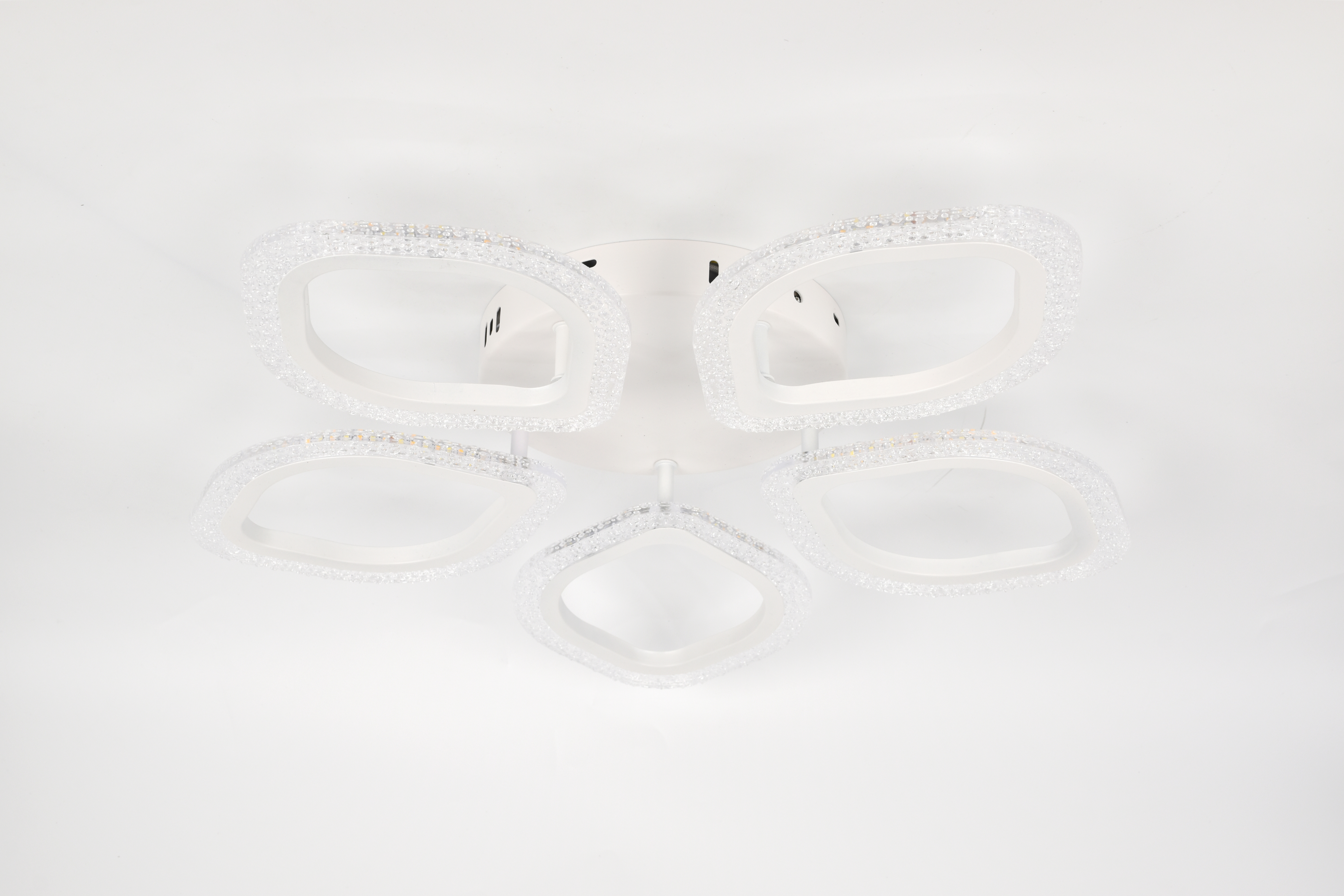 Изображение товара Люстра потолочная светодиодная Escada Bubble с пультом управления 18 м² регулируемый белый свет цвет белый