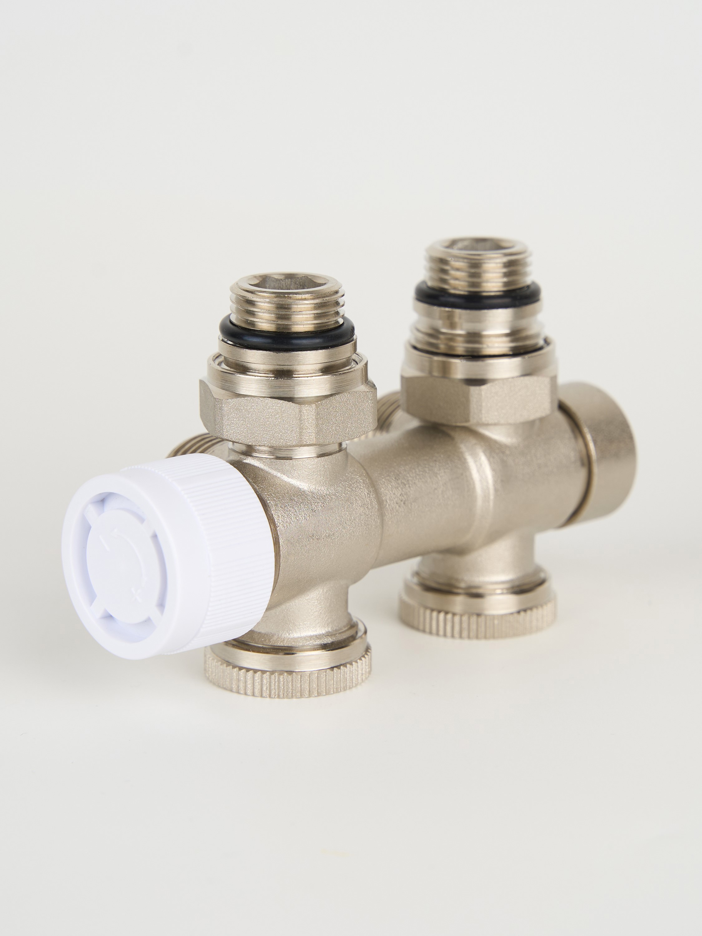 Изображение товара Монтажный комплект для радиатора Guardo латунь 1/2x3/4 универсальный