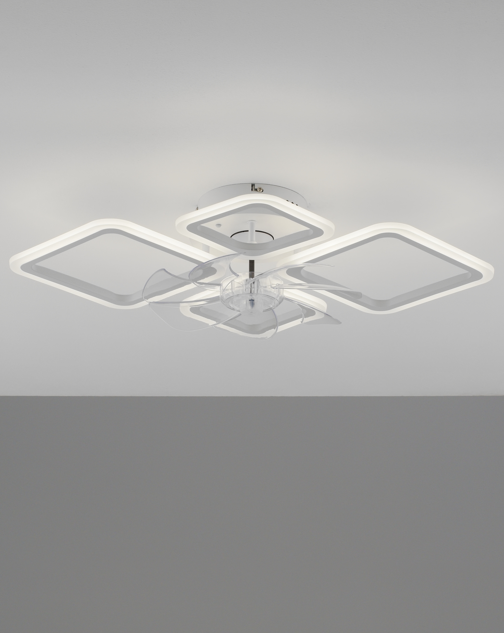 Изображение товара Люстра потолочная светодиодная MODERLI Mia с пультом регулируемый белый свет