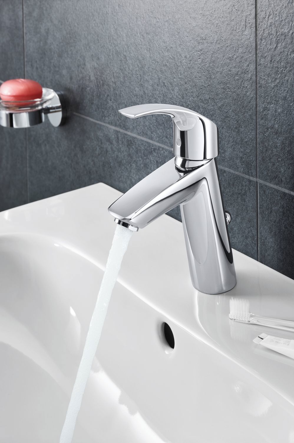 Изображение товара Смеситель для раковины Grohe Eurosmart New 23322001