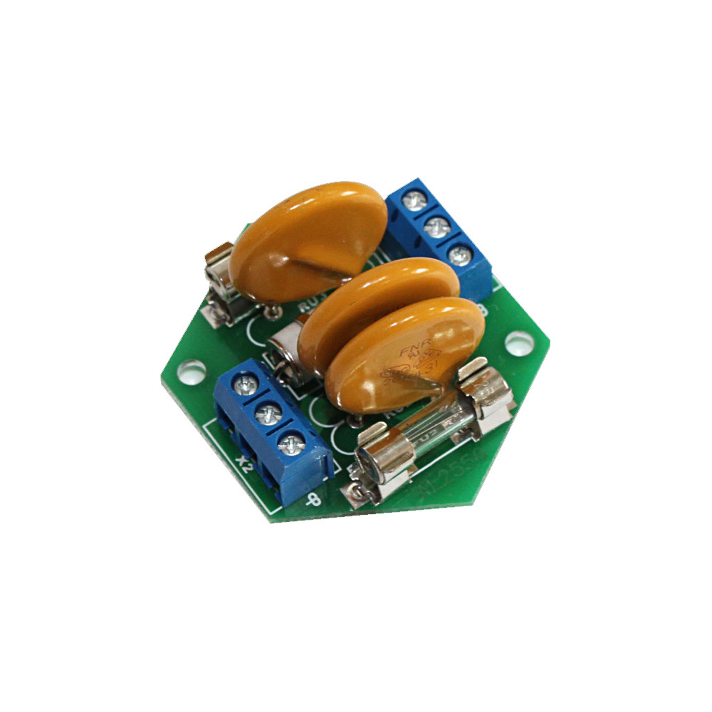 Изображение товара Защита от скачков напряжения Бастион Альбатрос 220/500 АС для домашней электросети