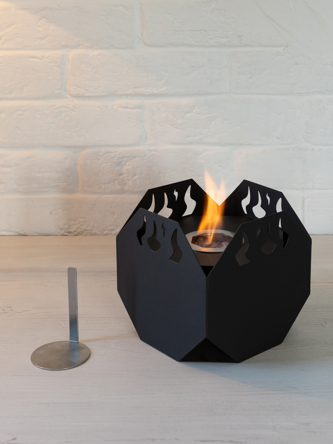 Изображение товара Настольный биокамин Прометей 150x150 мм черный для дома и офиса