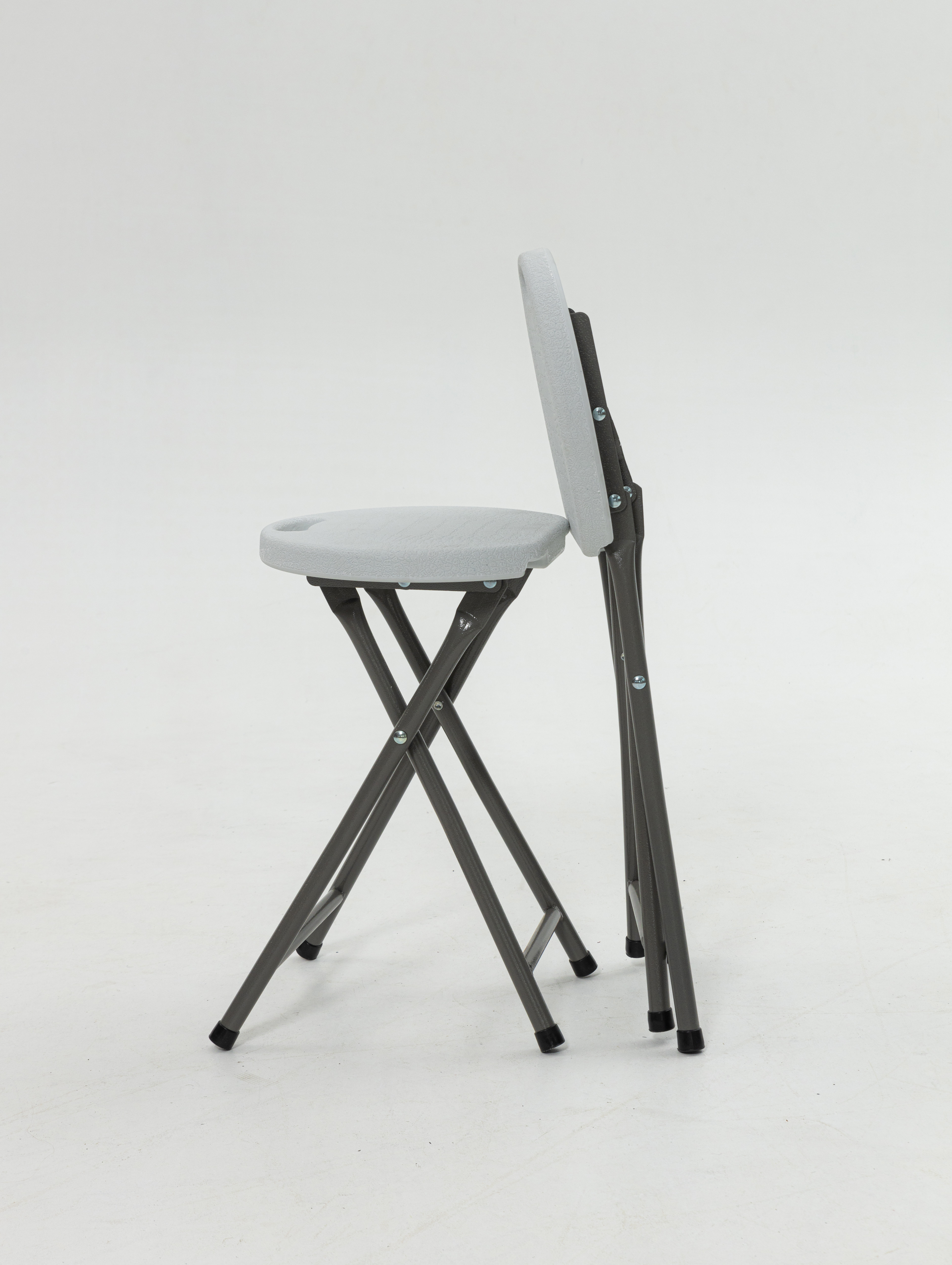 Изображение товара Складной табурет Марк серого цвета - легкий и прочный